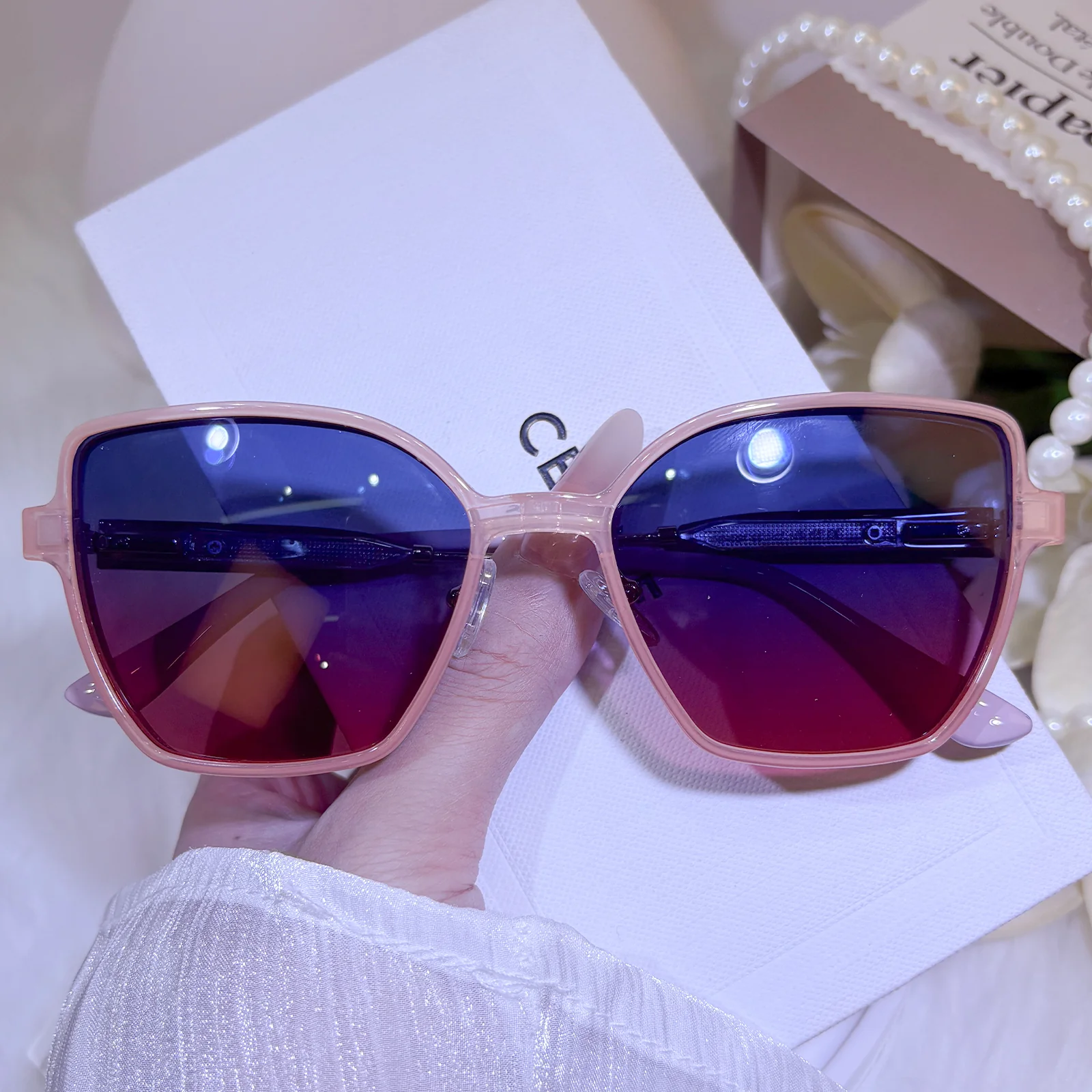 Aletheia Sunglasses - Image 6