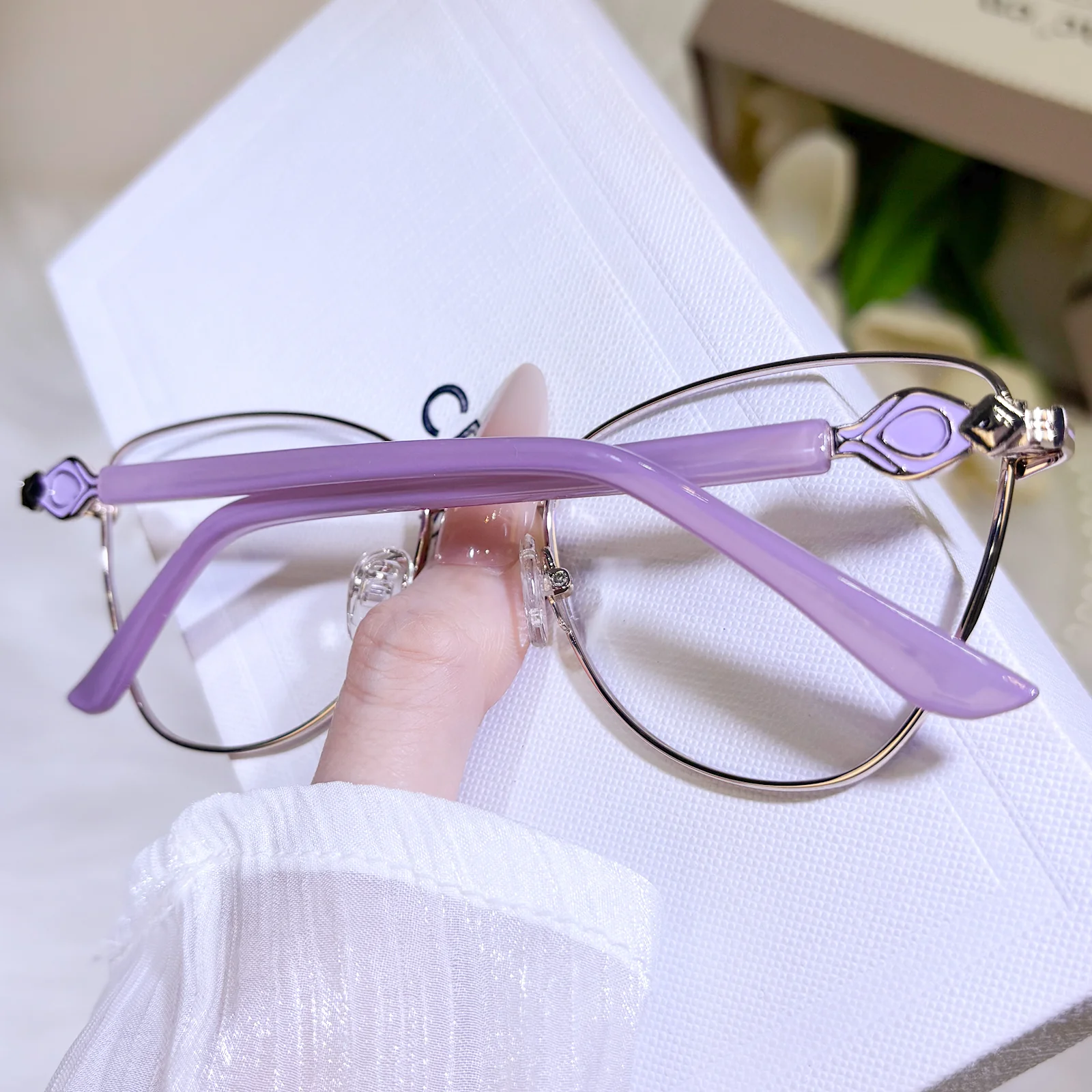 Alondra Eyeglasses - Image 6