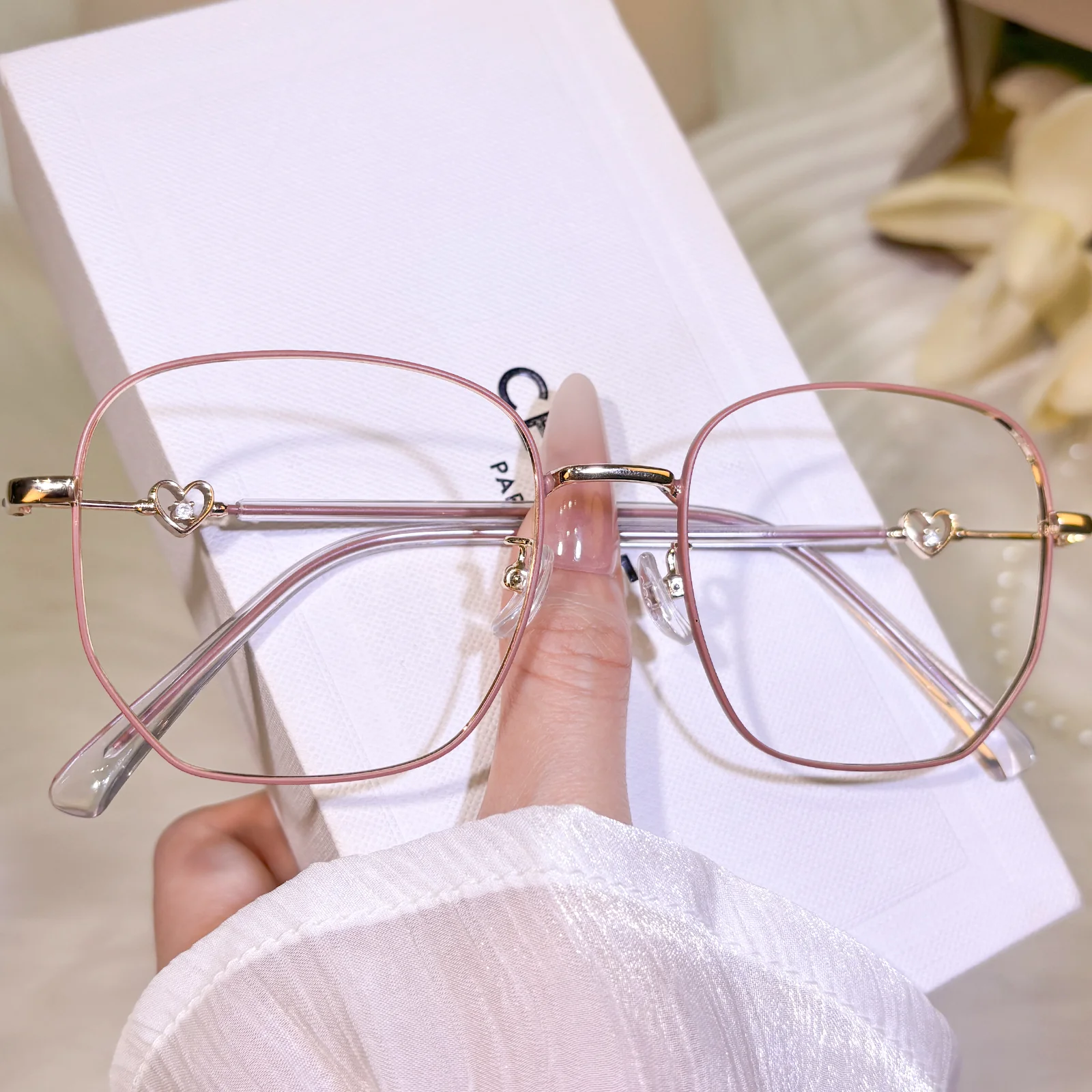 Amor Eyeglasses - Image 8