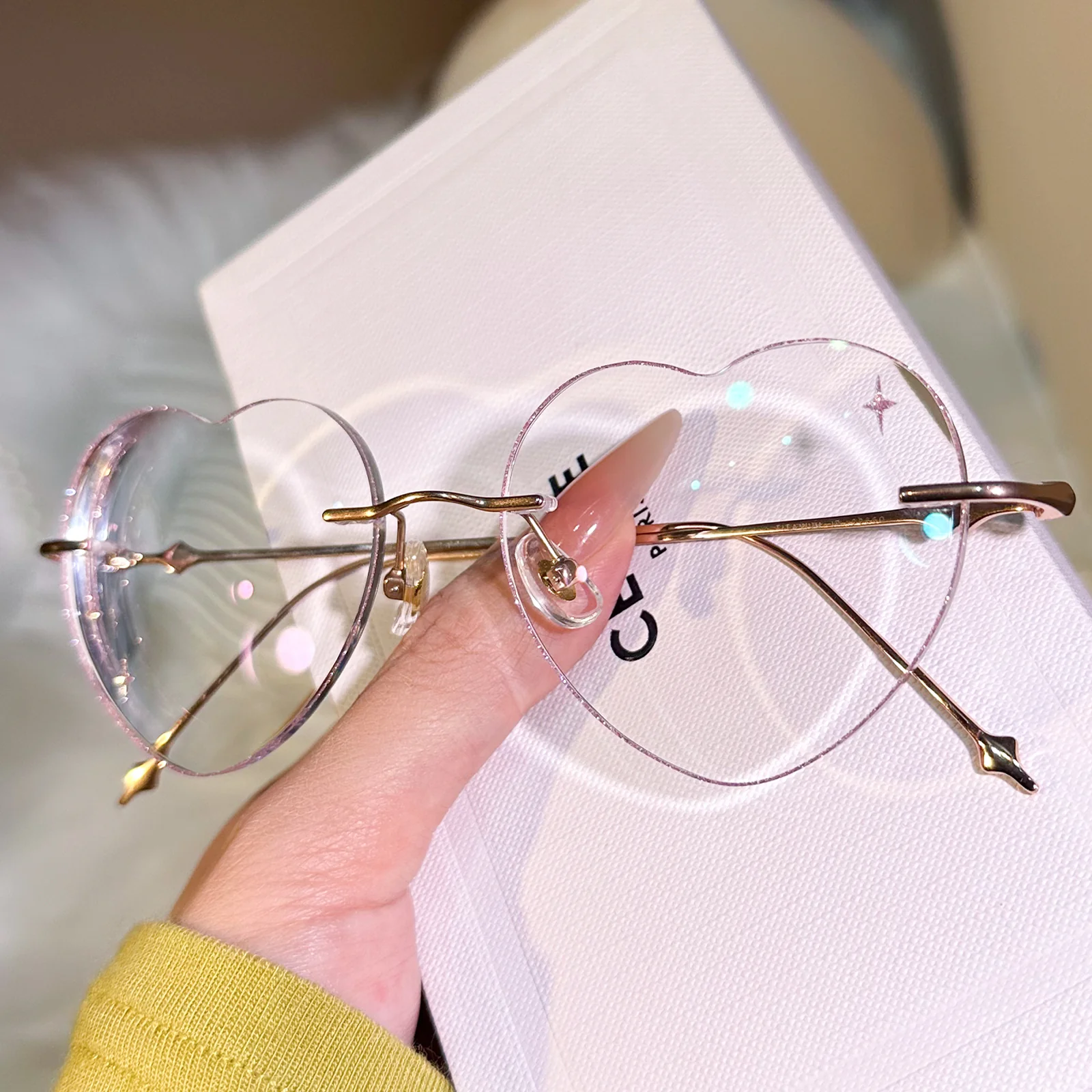 Amora Eyeglasses - Image 3