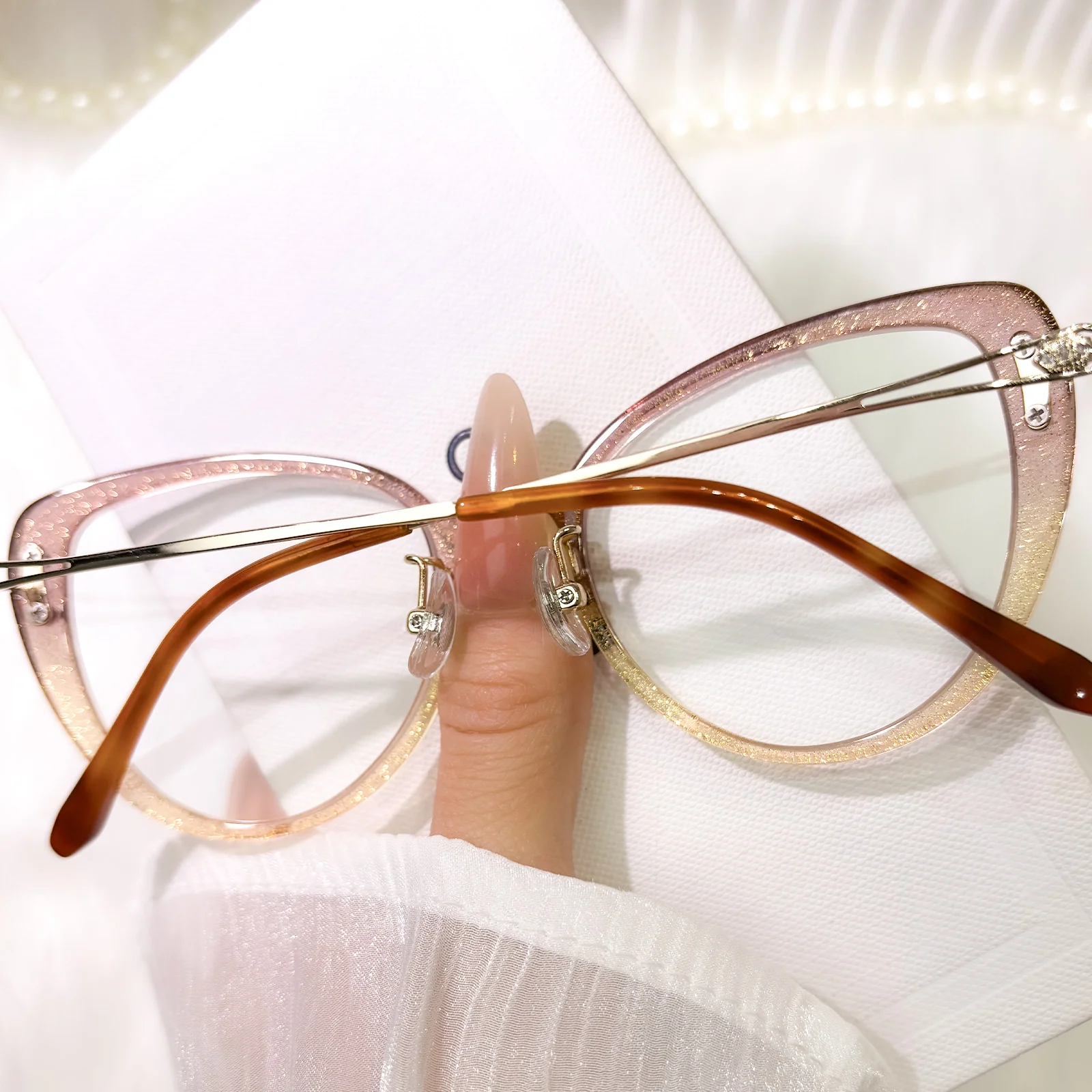 Arc Eyeglasses - Image 12
