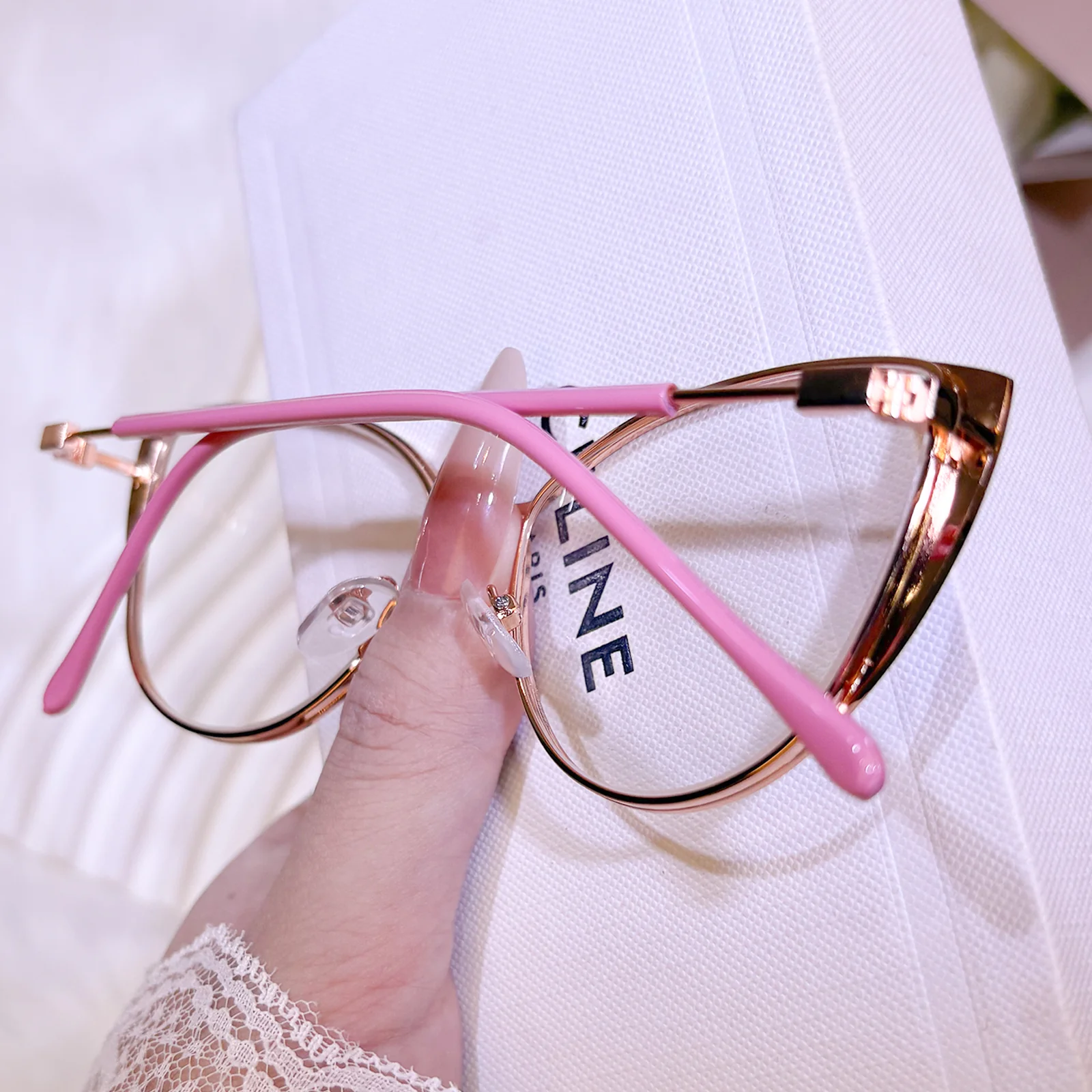 Ariadne Eyeglasses - Image 17