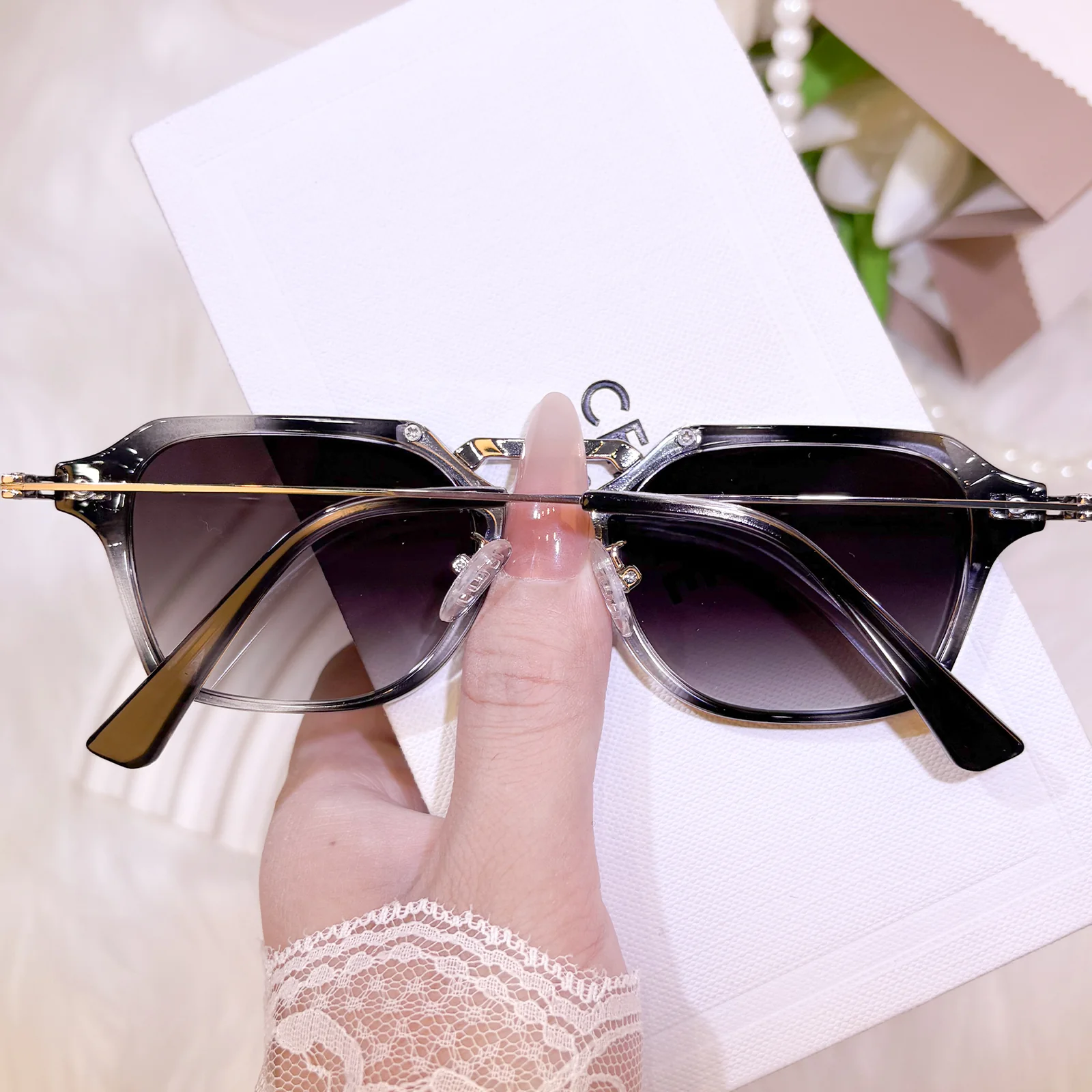 Arwen Sunglasses - Image 9