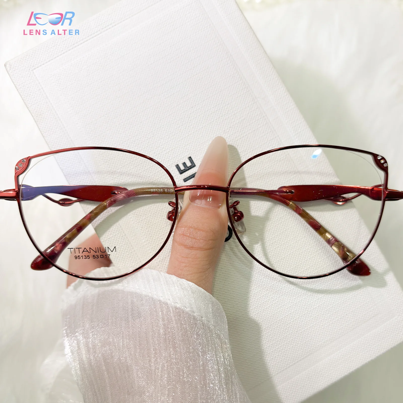 Aura Eyeglasses - Image 7