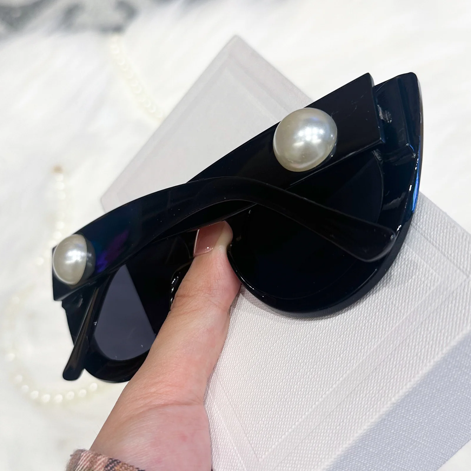Azura Sunglasses - Image 5