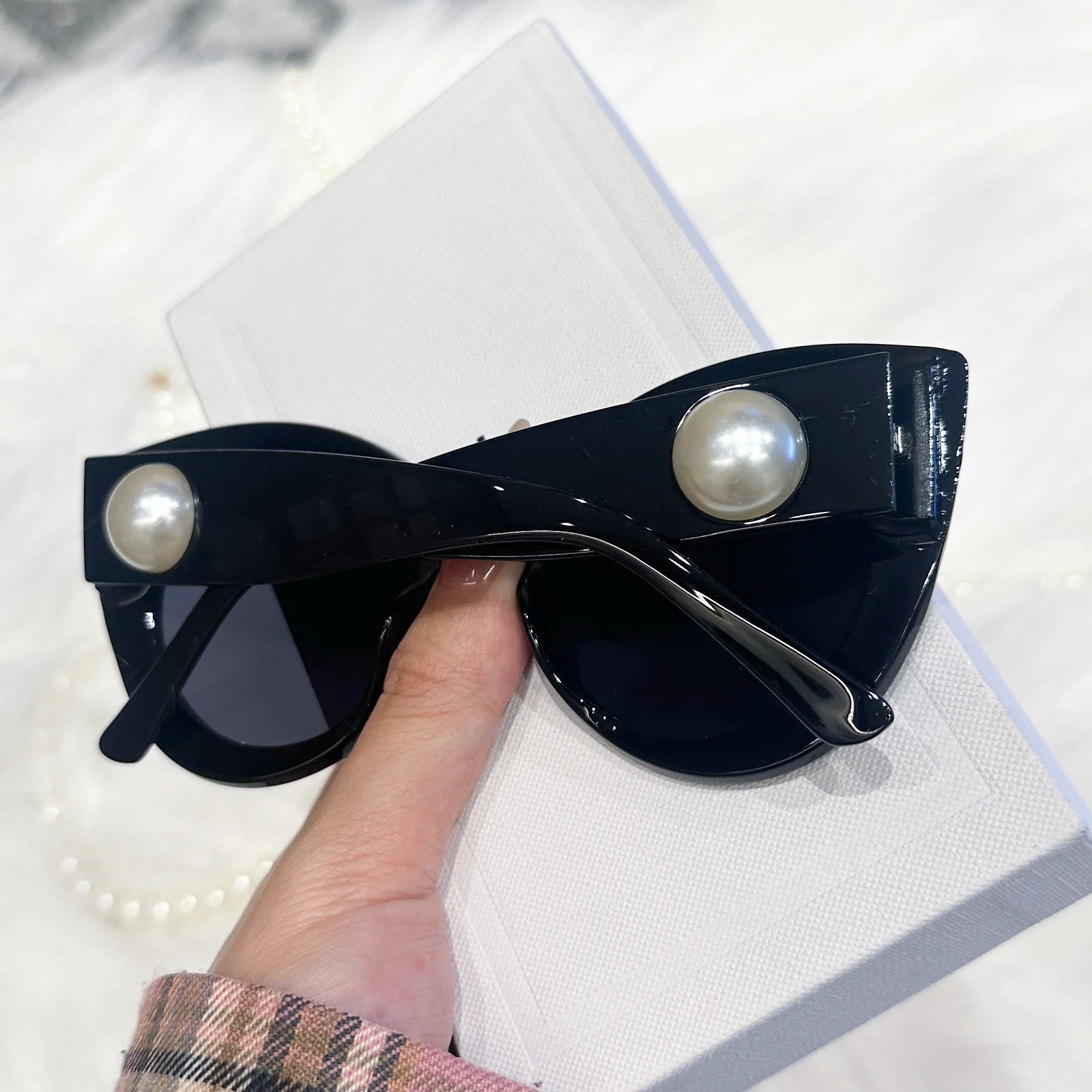Azura Sunglasses - Image 6