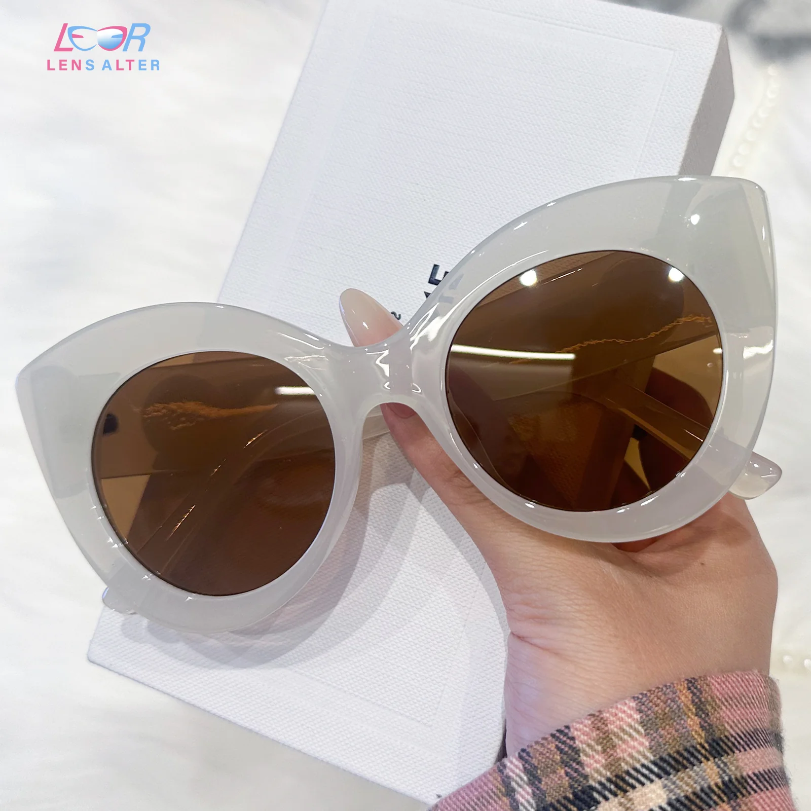 Azura Sunglasses - Image 7