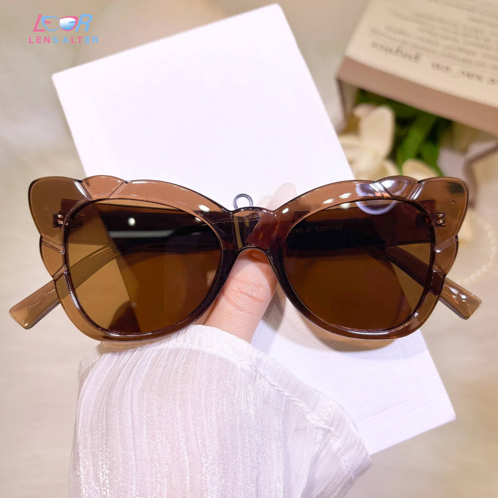 Barbara Sunglasses - Image 2