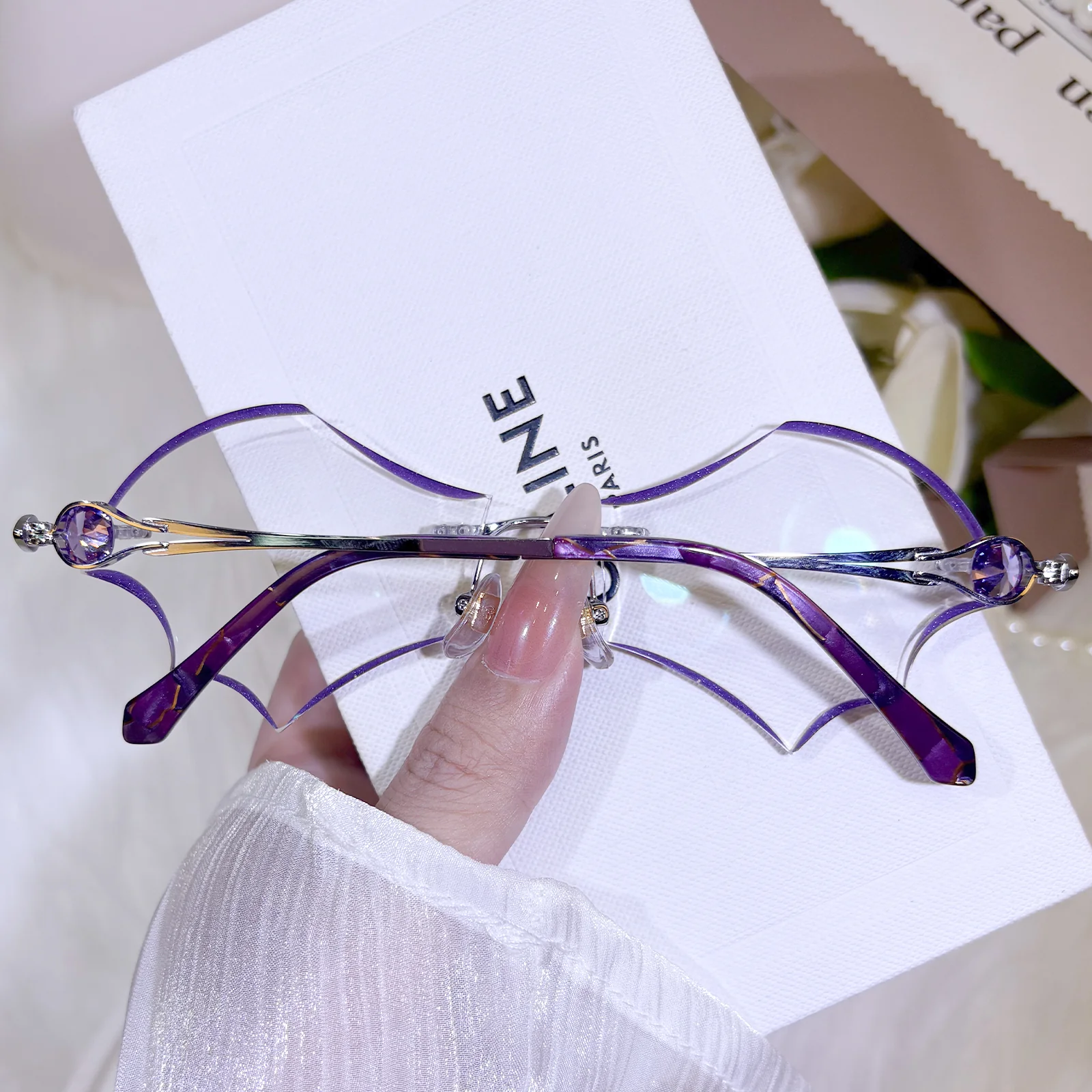 Batty Eyeglasses - Image 14