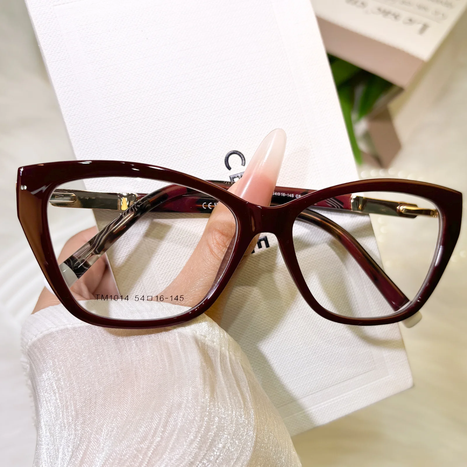 Becerra Eyeglasses - Image 8