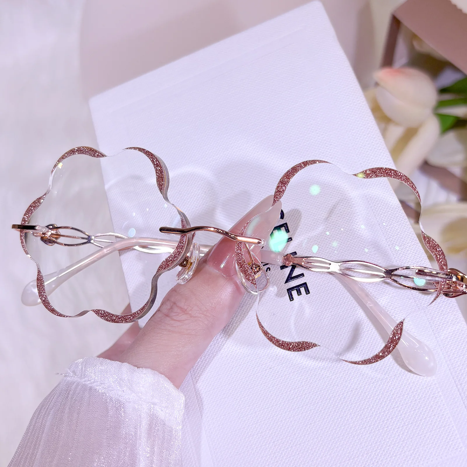 Bloom Eyeglasses - Image 3