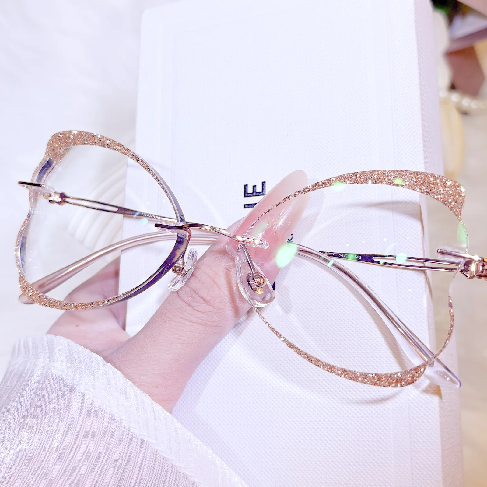 Bowie Eyeglasses - Image 21