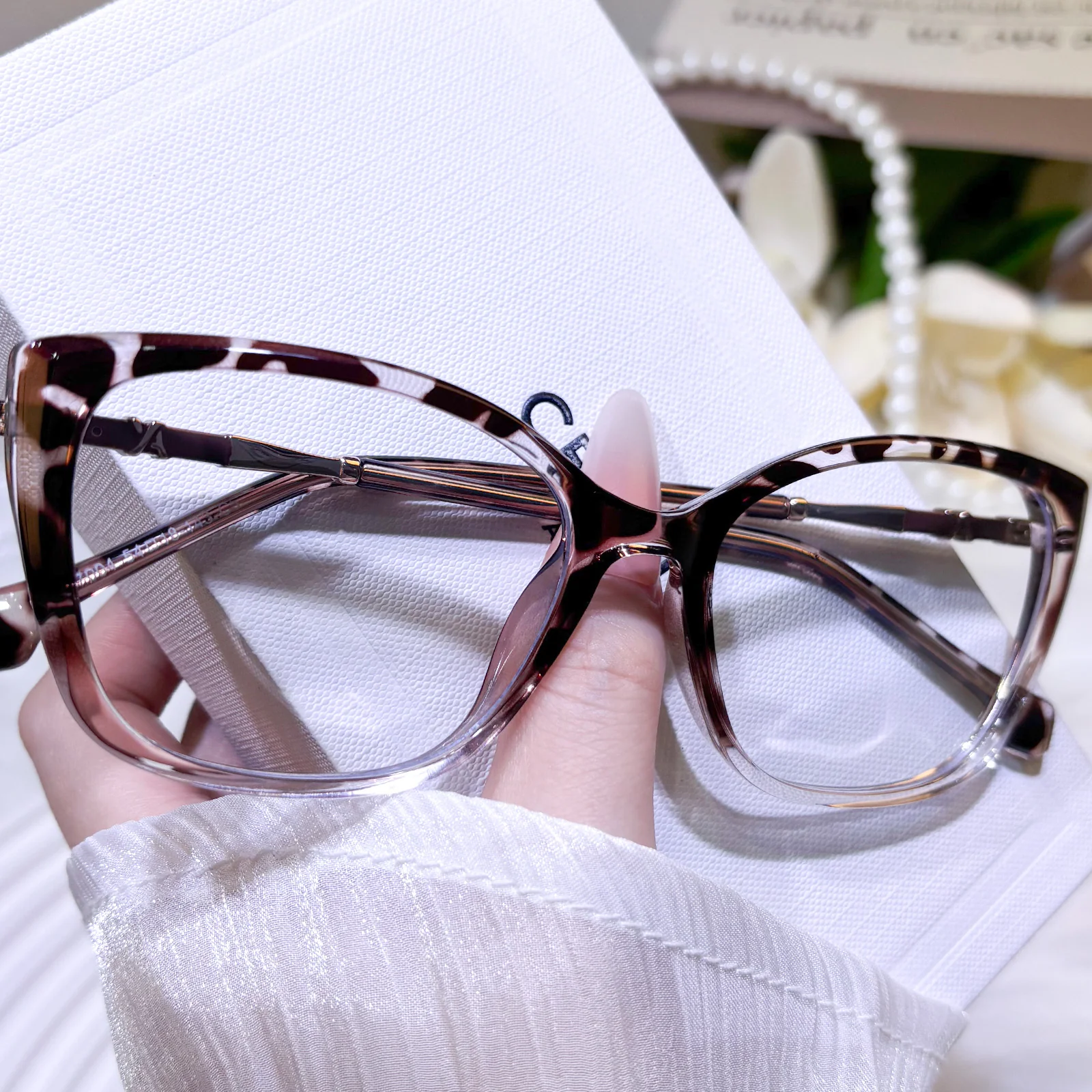 Braelyn Eyeglasses - Image 2