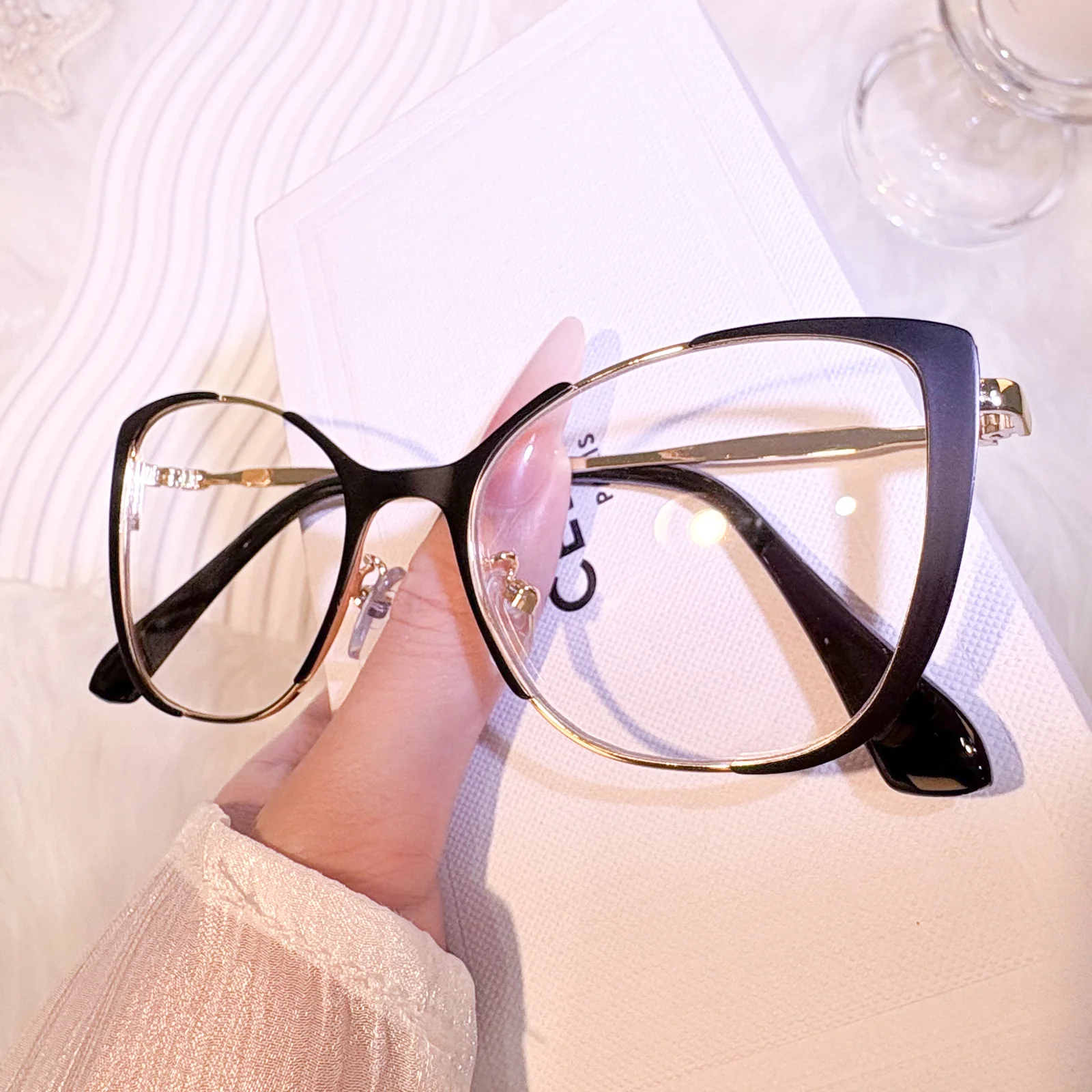 Briony Eyeglasses - Image 5