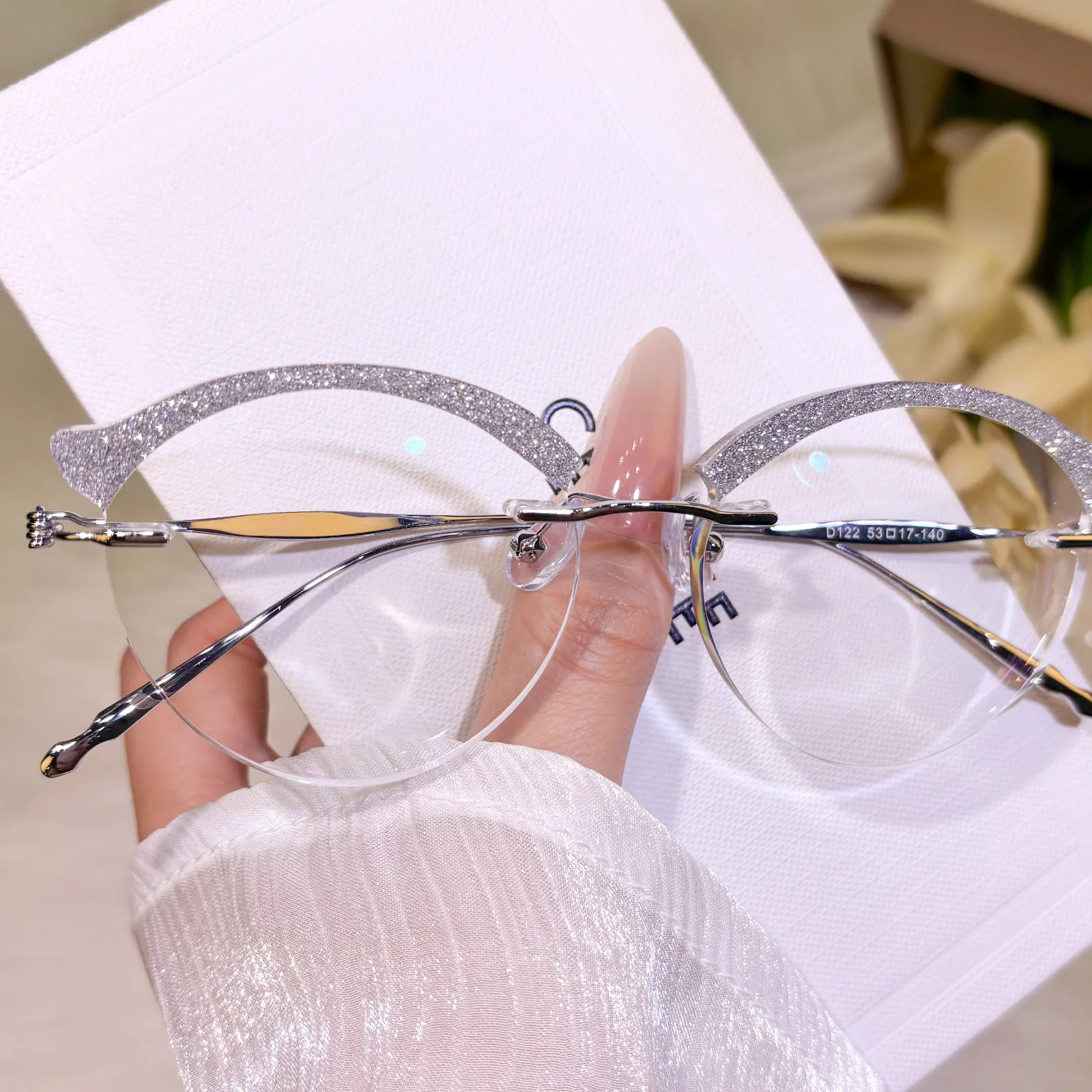 Bry Eyeglasses - Image 2