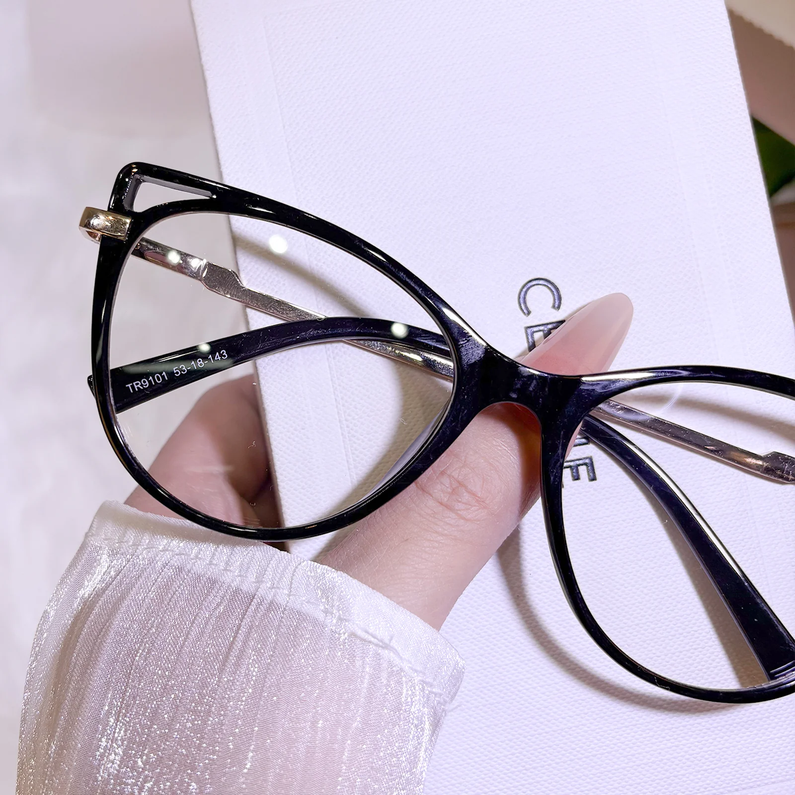 Camryn Eyeglasses - Image 11