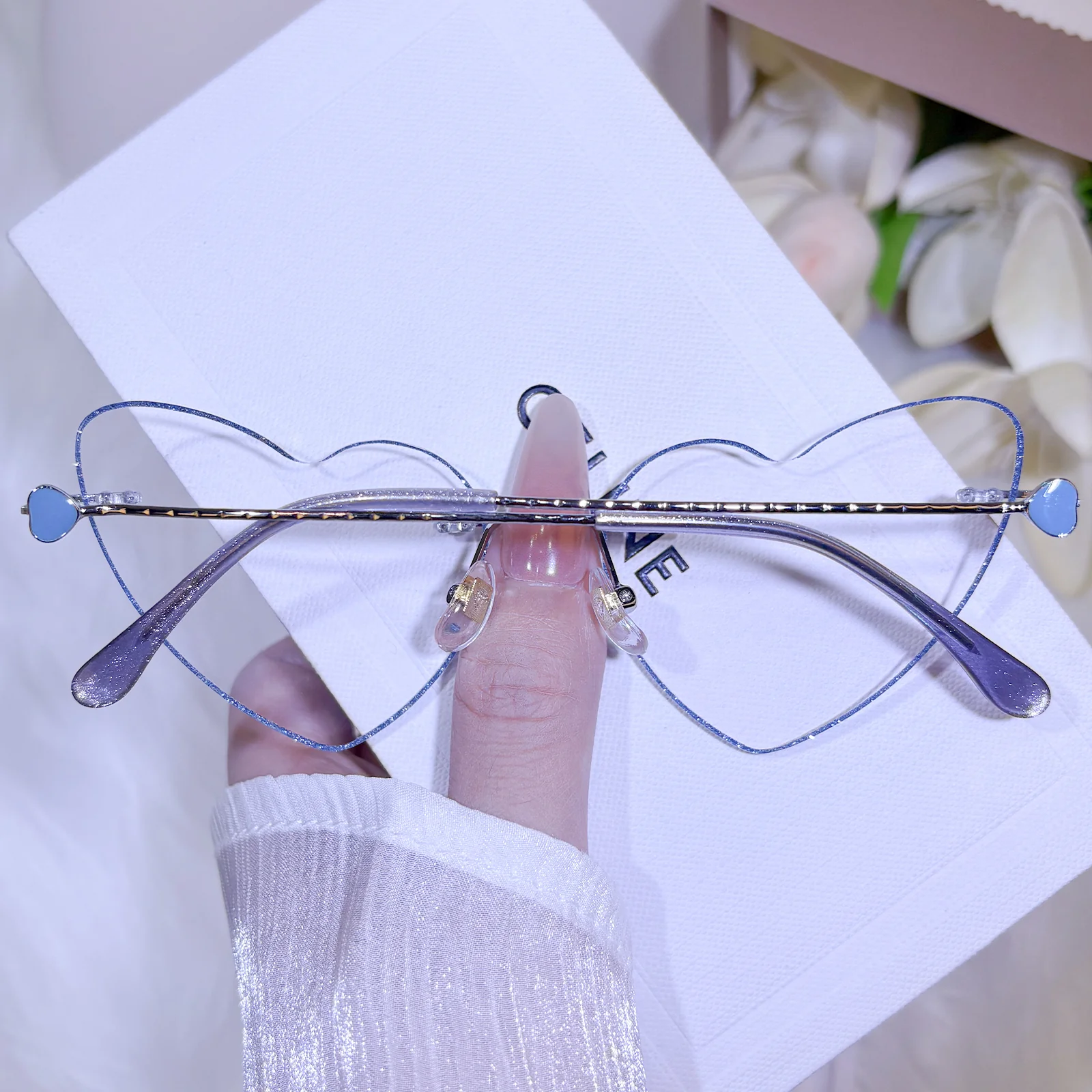 Chuu Eyeglasses - Image 12