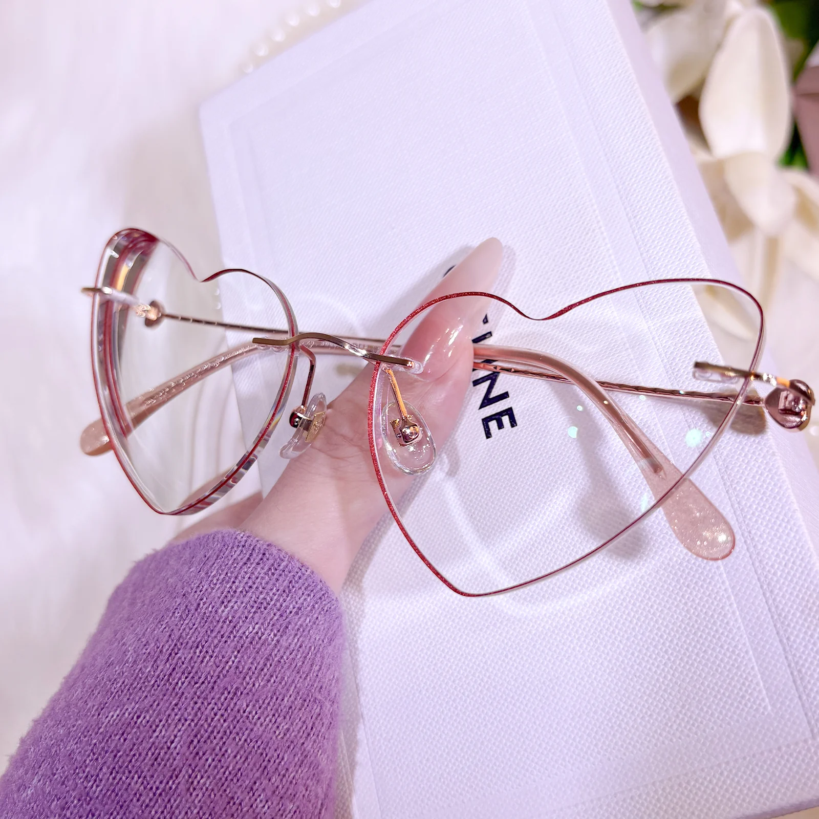 Chuu Eyeglasses - Image 8