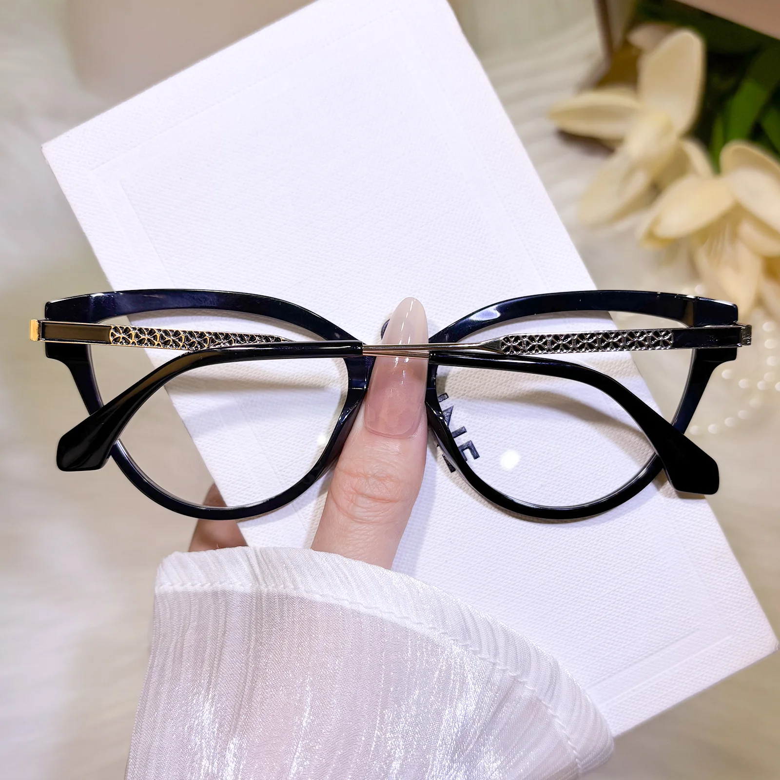 Cressida Eyeglasses - Image 10