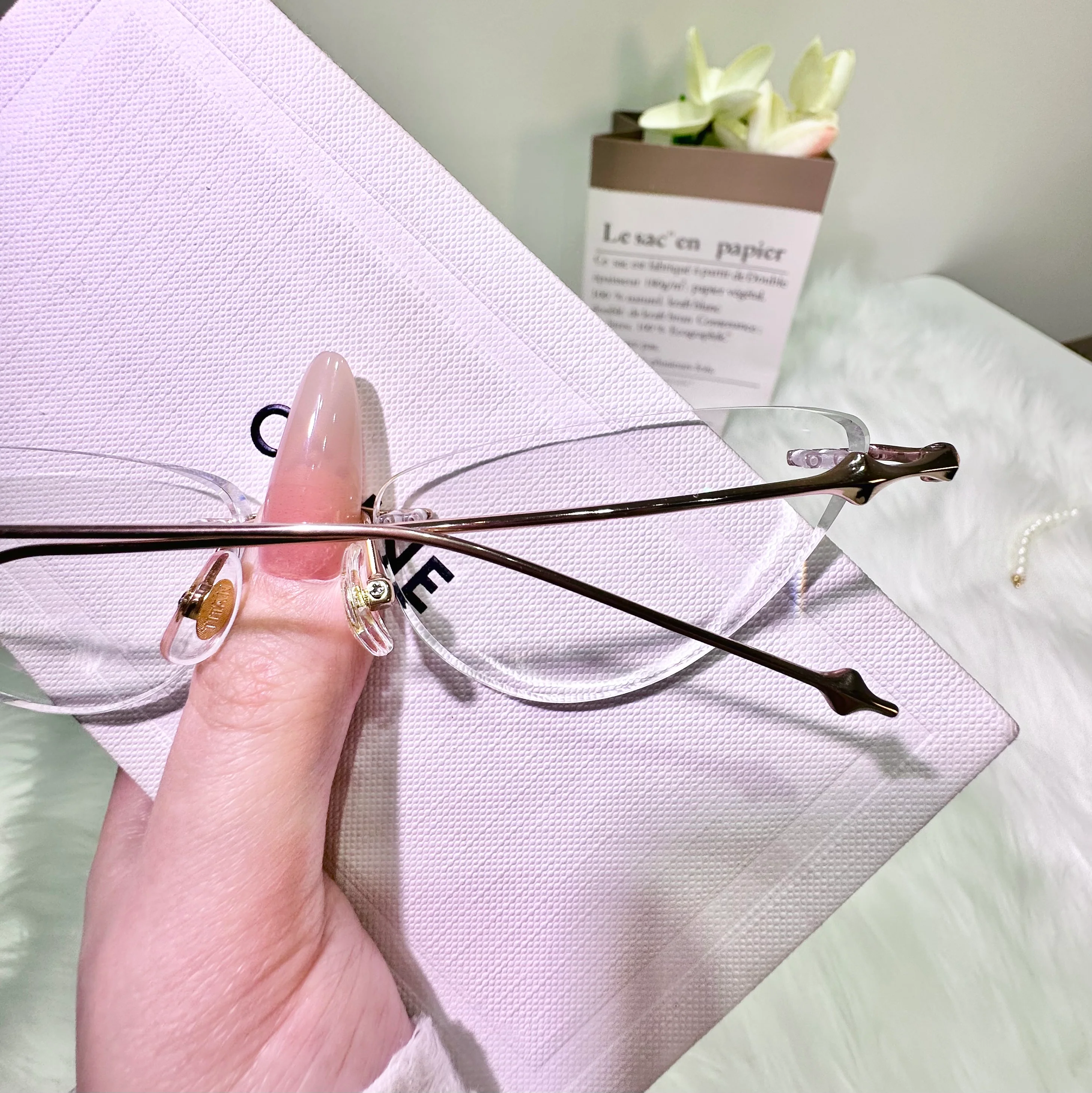 Diva Eyeglasses - Image 19