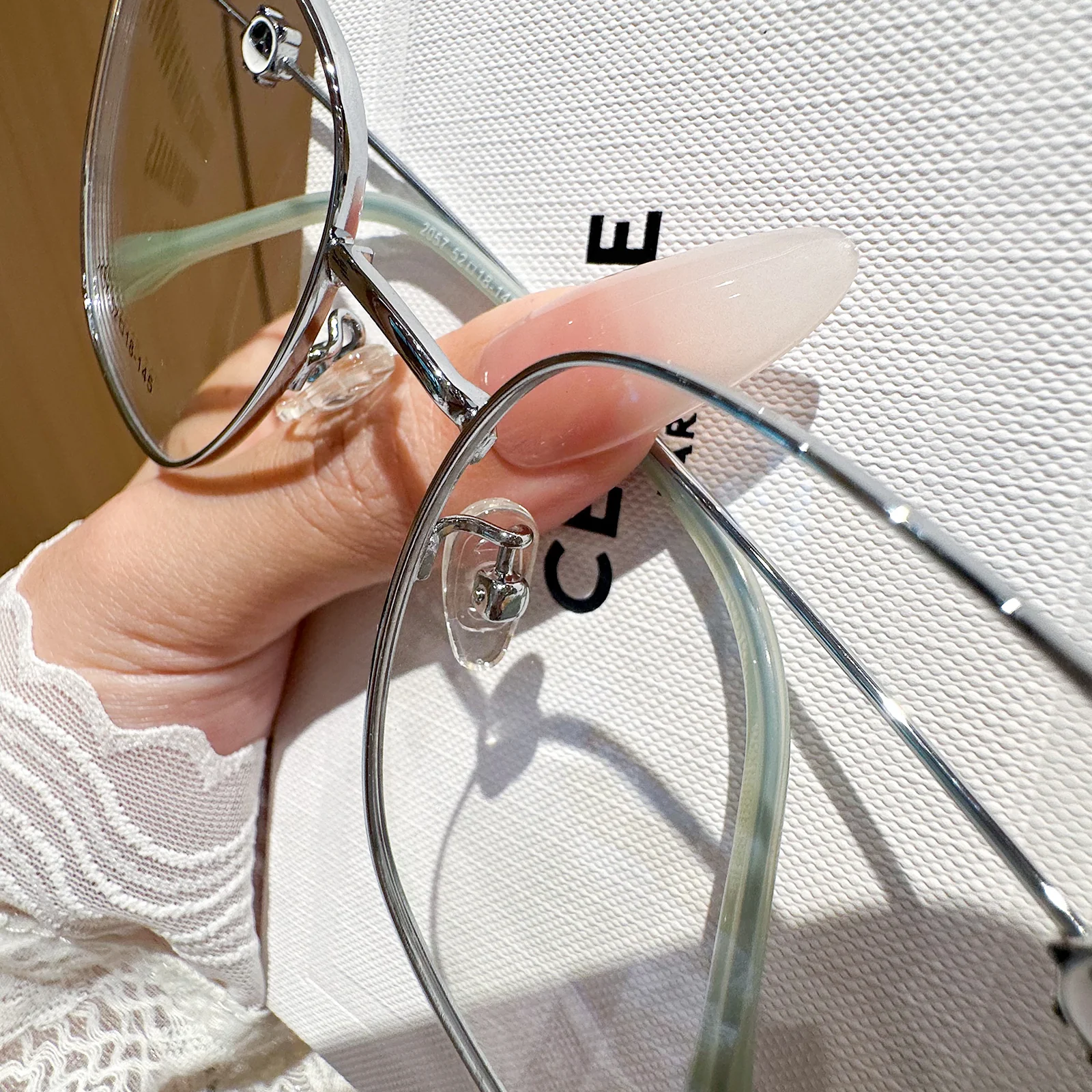 Dwen Eyeglasses - Image 12