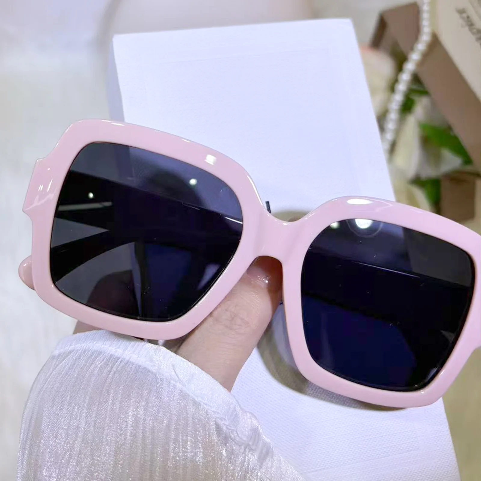 Elara Eyeglasses - Image 10