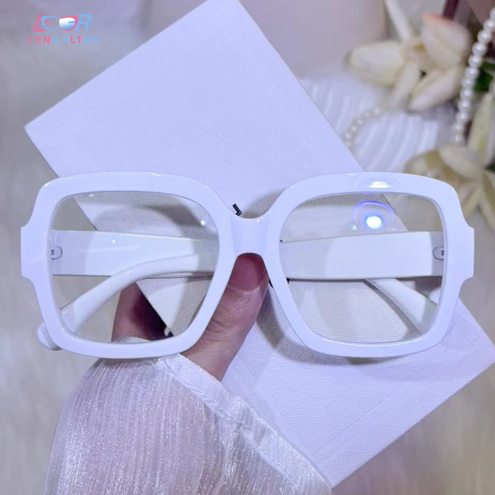 Elara Eyeglasses - Image 11