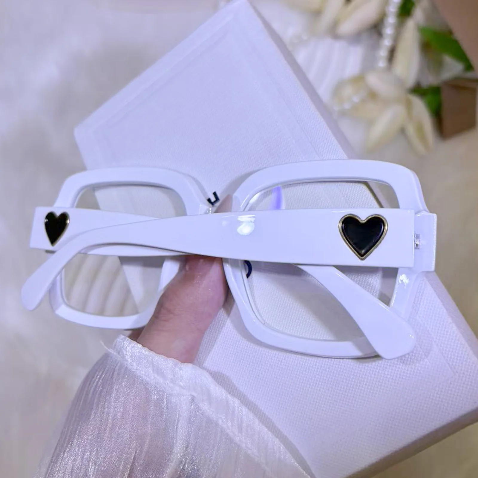 Elara Eyeglasses - Image 15