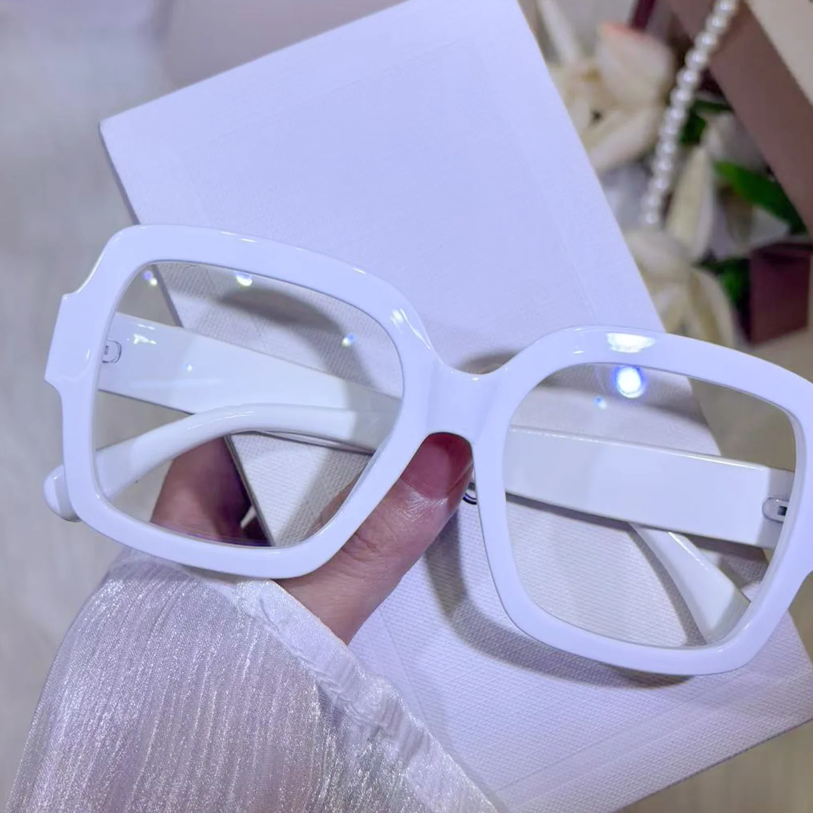 Elara Eyeglasses - Image 16