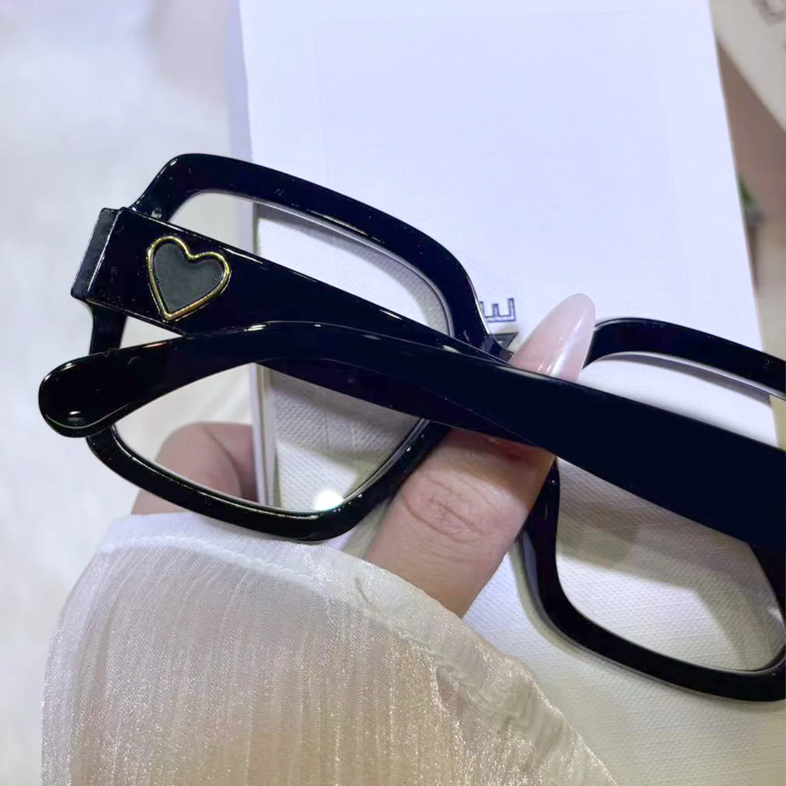 Elara Eyeglasses - Image 4