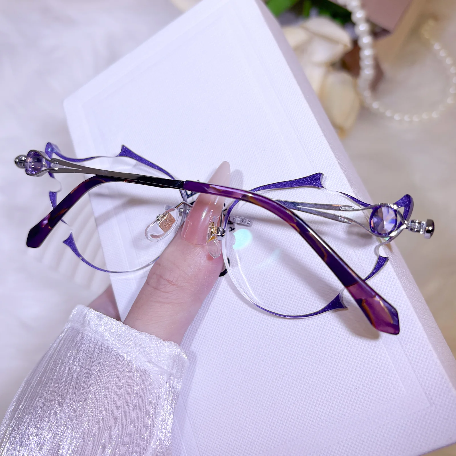 Flare Eyeglasses - Image 26