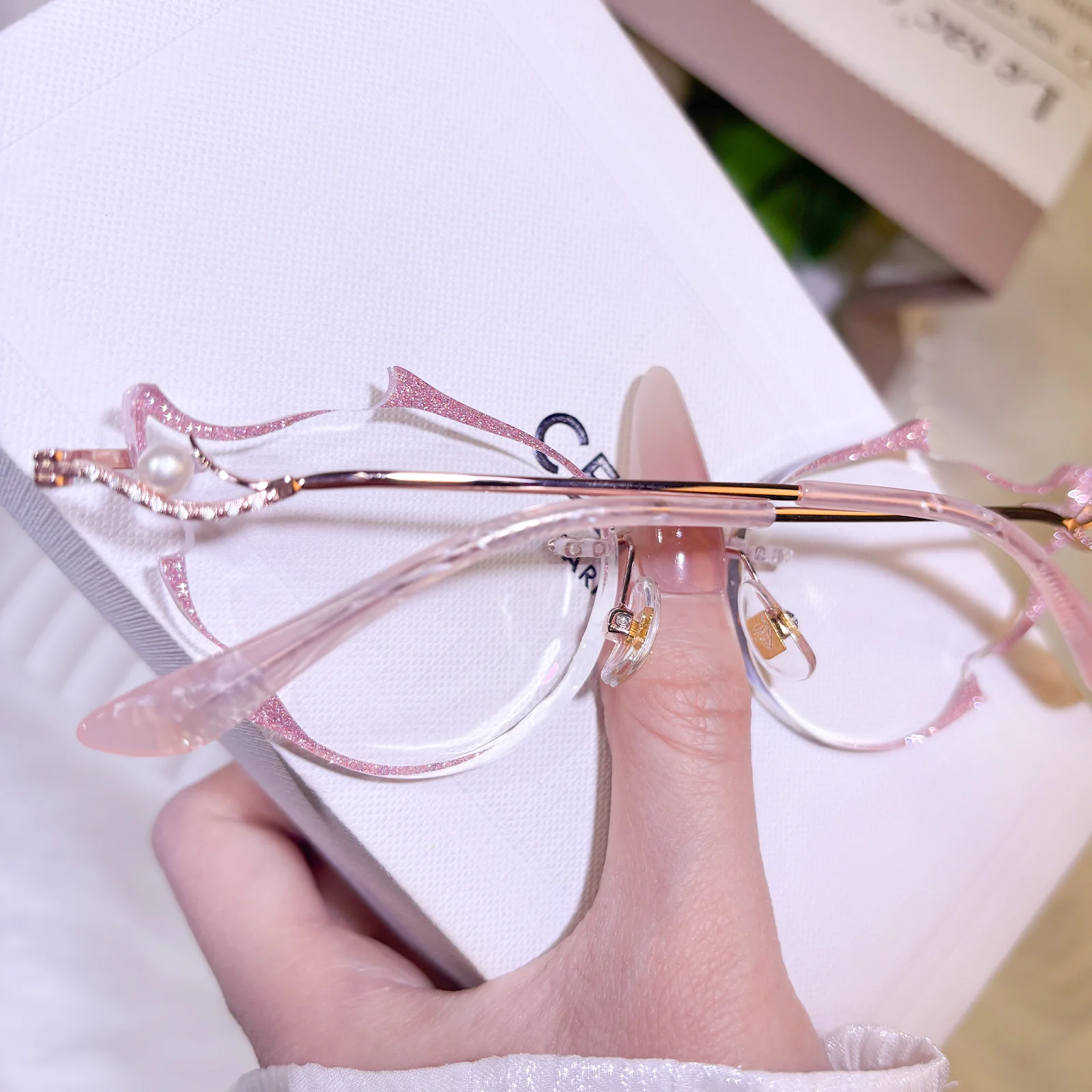 Flare Eyeglasses - Image 39