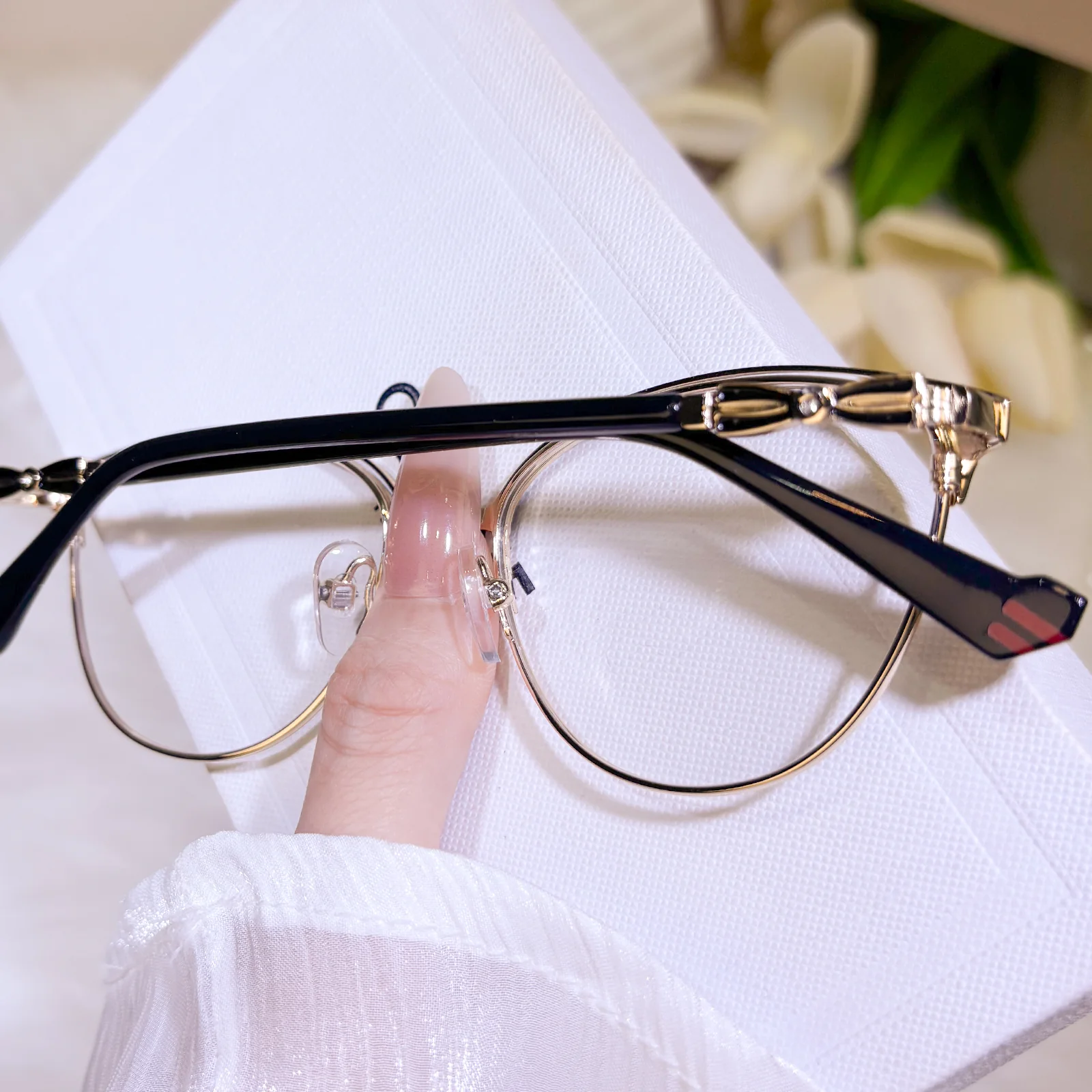 Flores Eyeglasses - Image 6