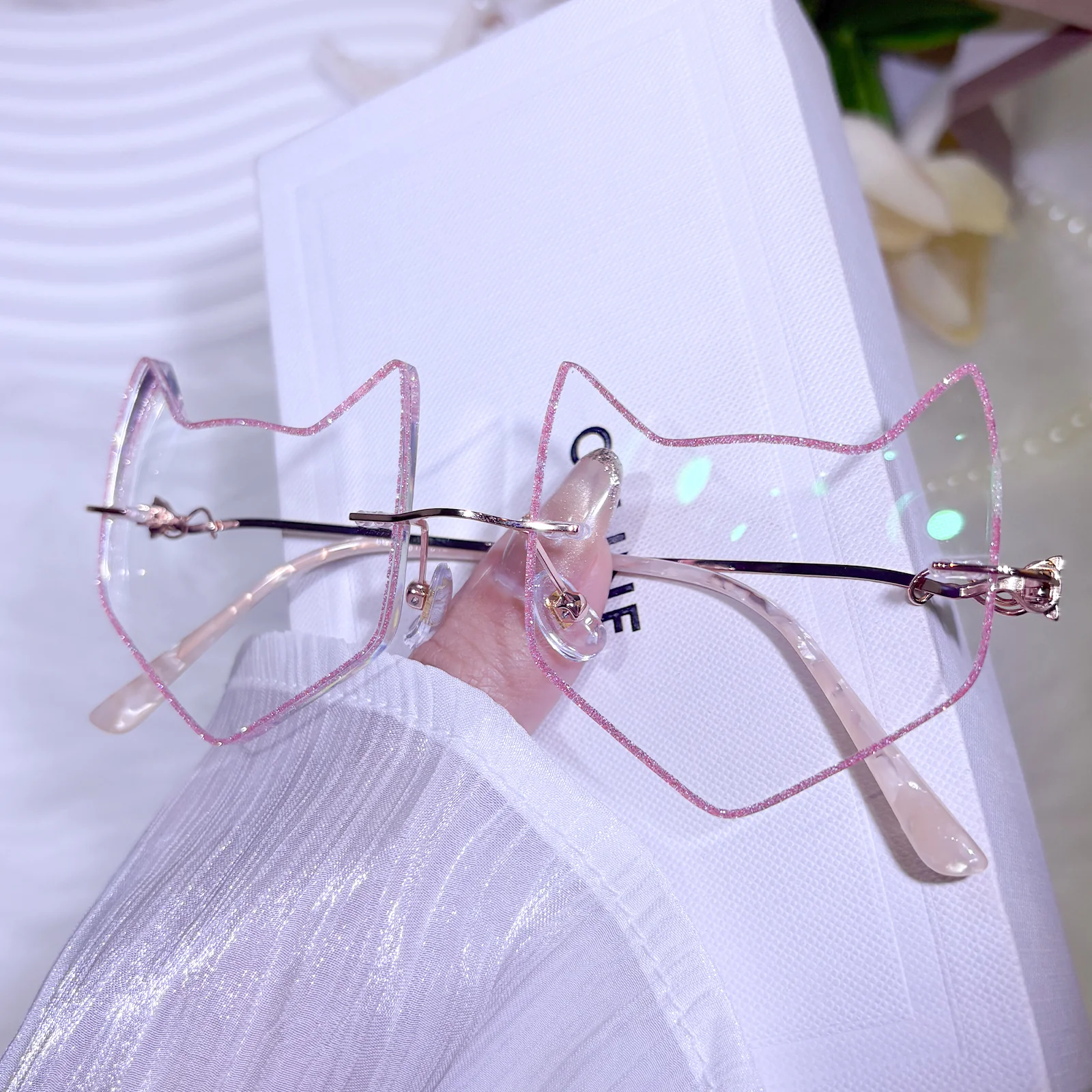 Foxy Eyeglasses - Image 17