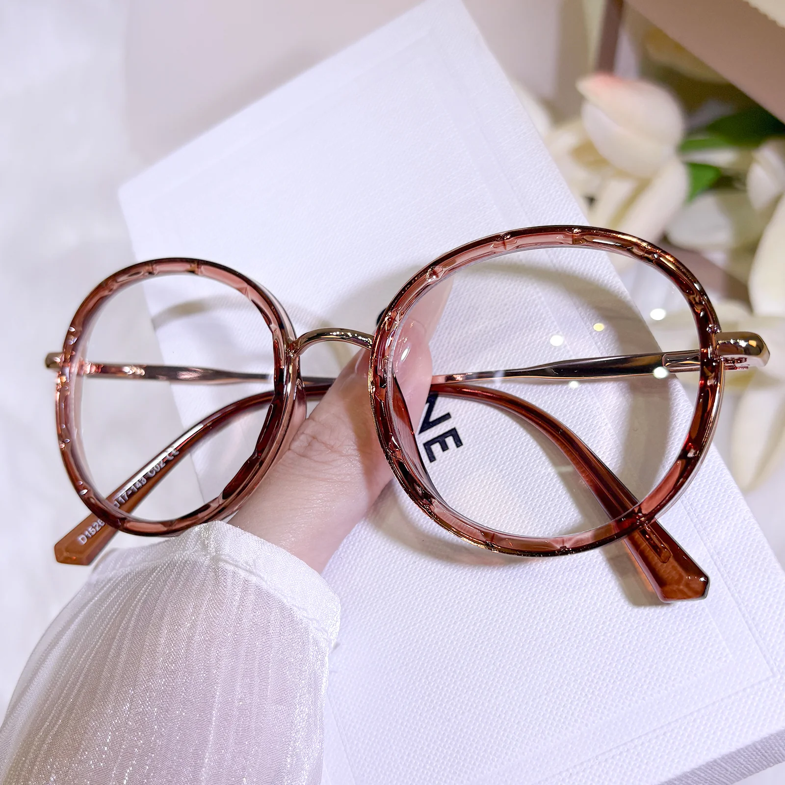 Gaia Eyeglasses - Image 12