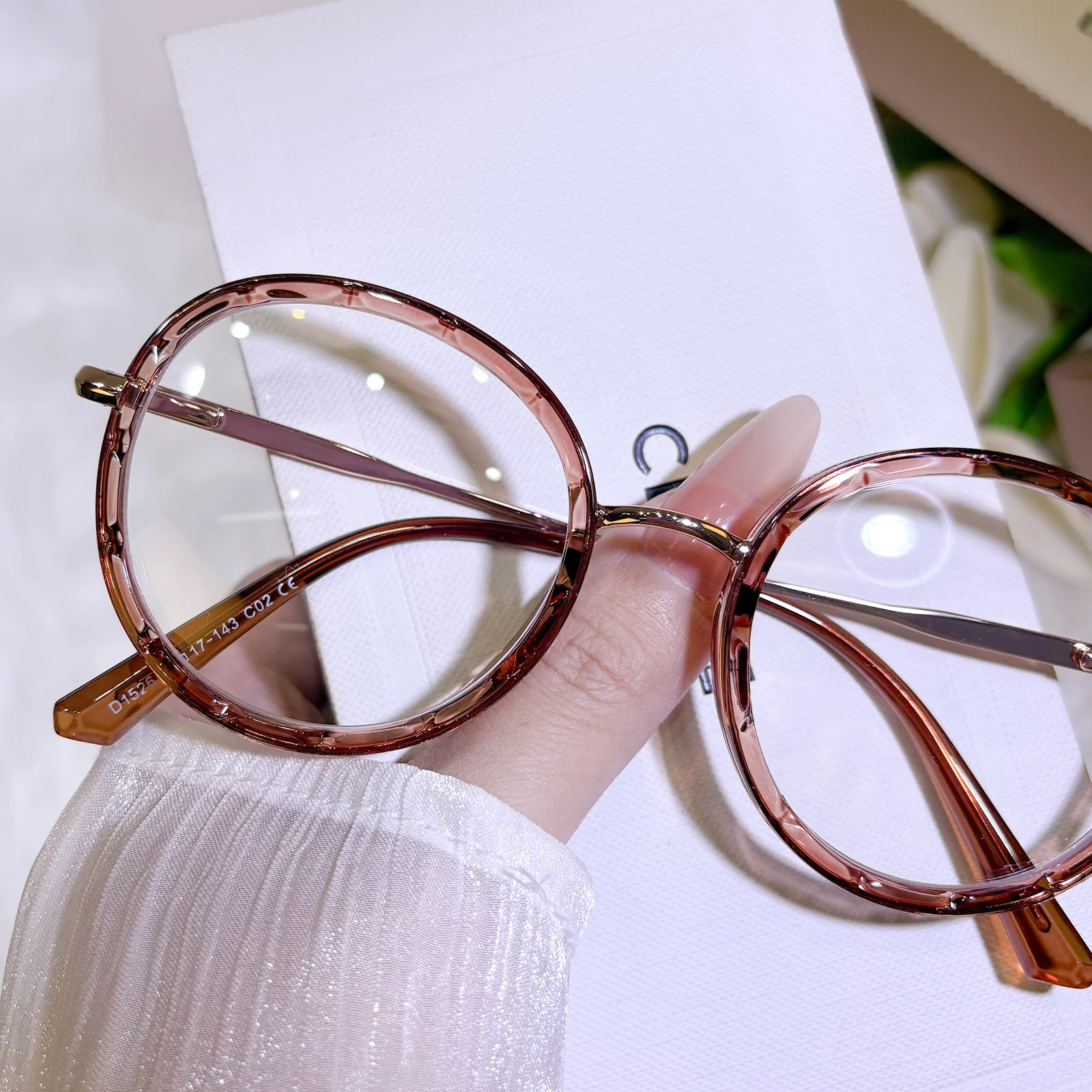 Gaia Eyeglasses - Image 16