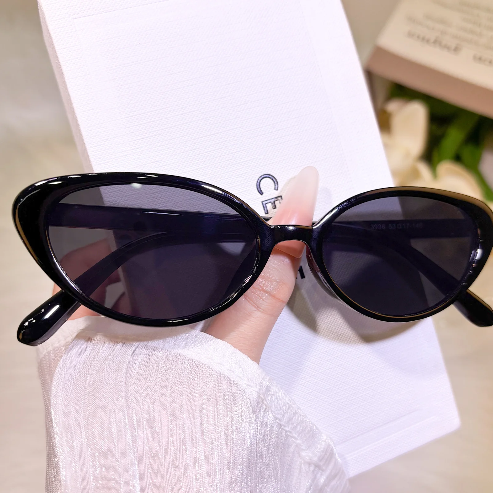 Geena Sunglasses - Image 2