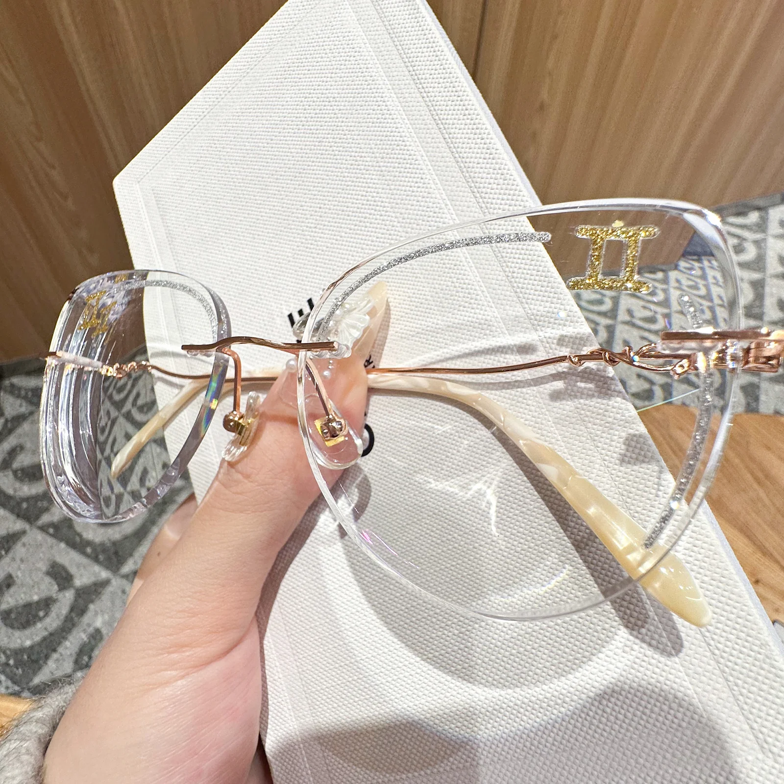 Gemini Eyeglasses - Image 3