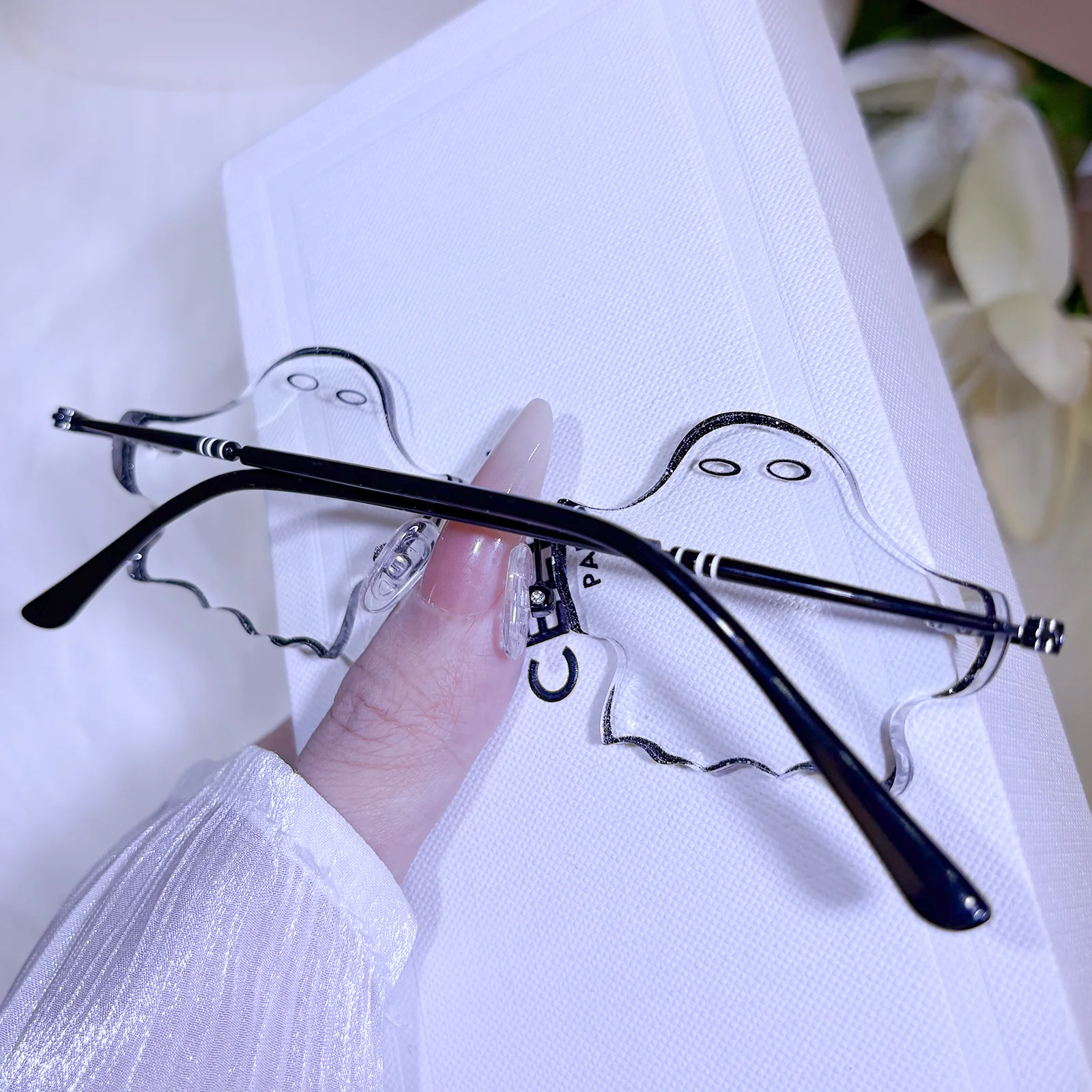Ghostie Eyeglasses - Image 8