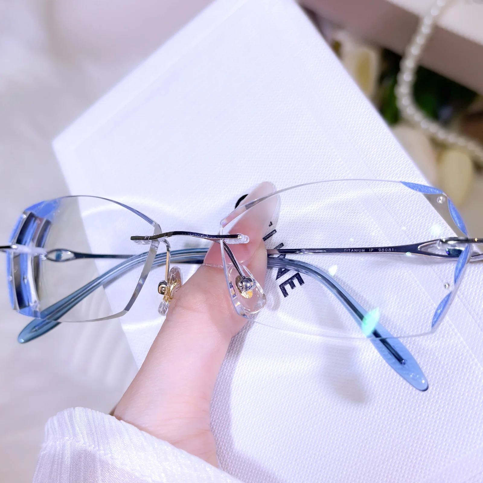 Glacia Eyeglasses - Image 4