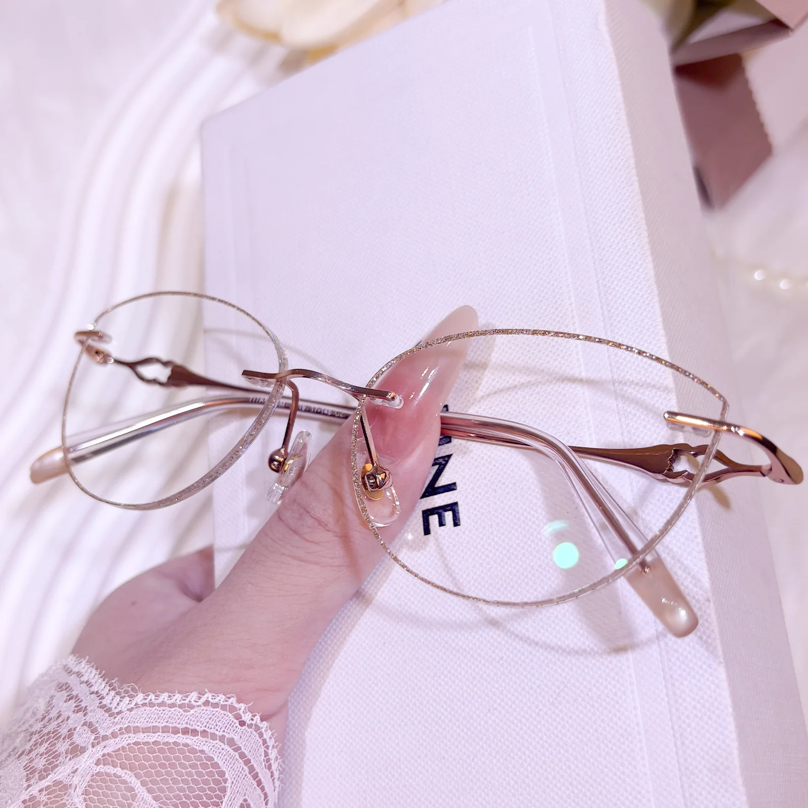 Halcyon Eyeglasses - Image 16