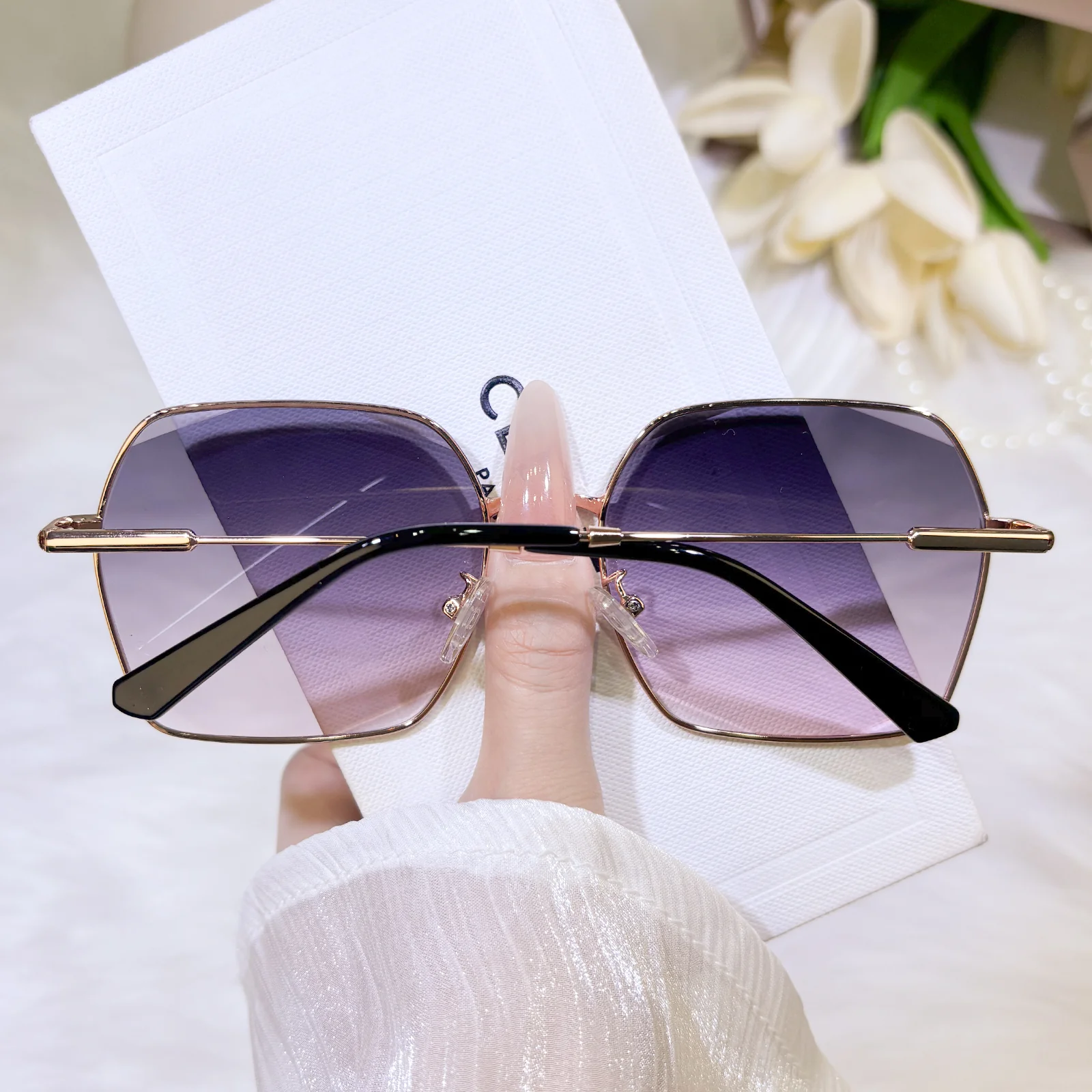 Hali Sunglasses - Image 10