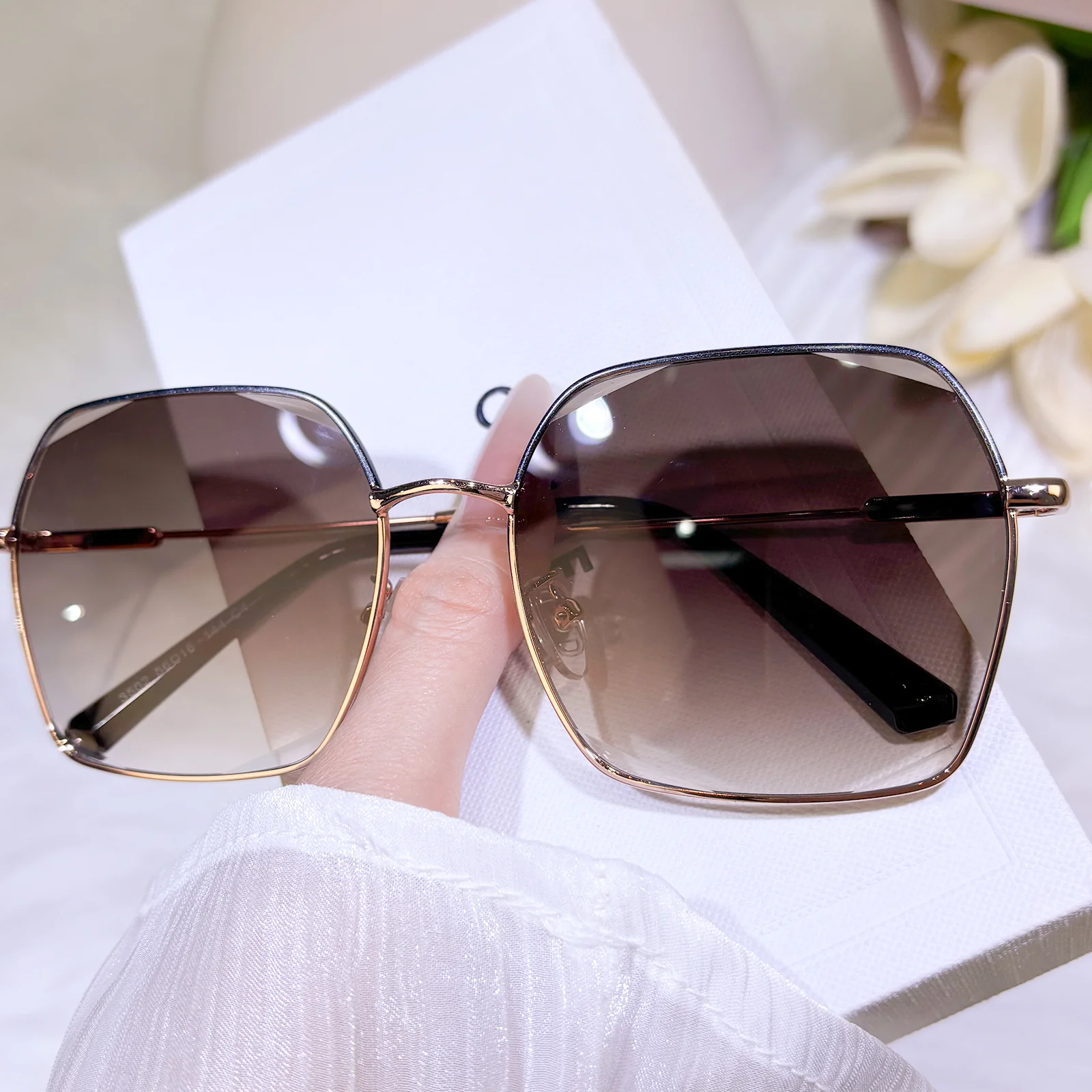 Hali Sunglasses - Image 15