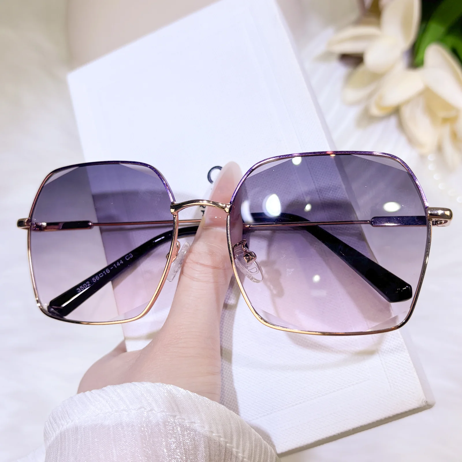 Hali Sunglasses - Image 9