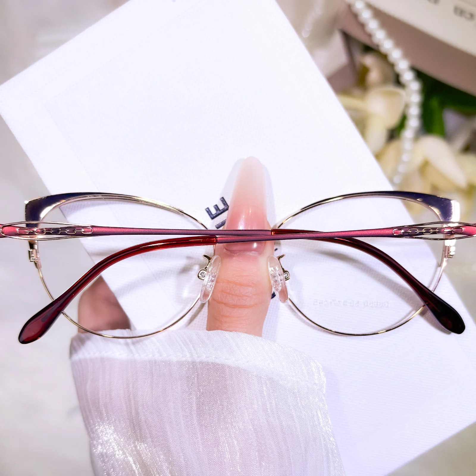 Hazel Eyeglasses - Image 4