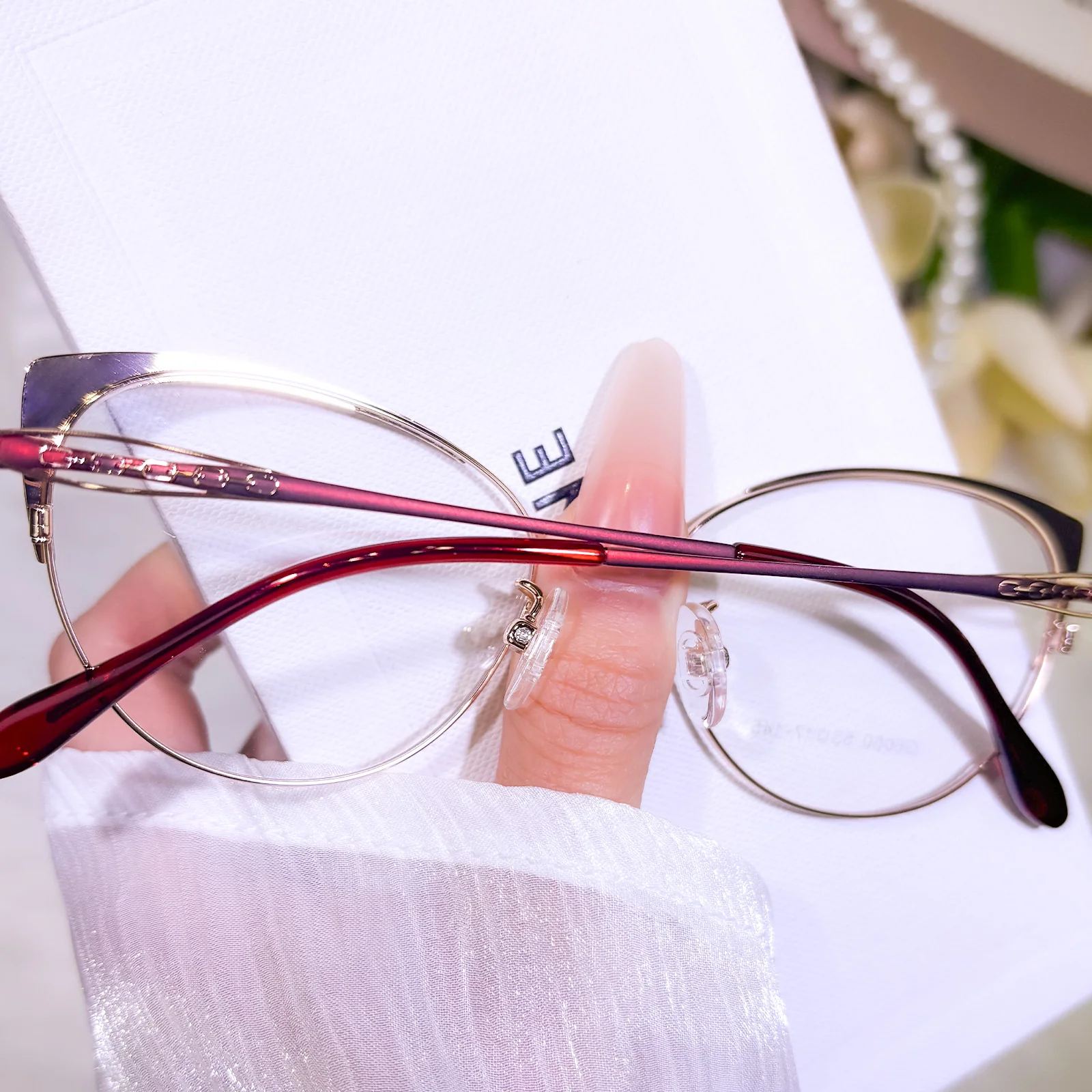 Hazel Eyeglasses - Image 5