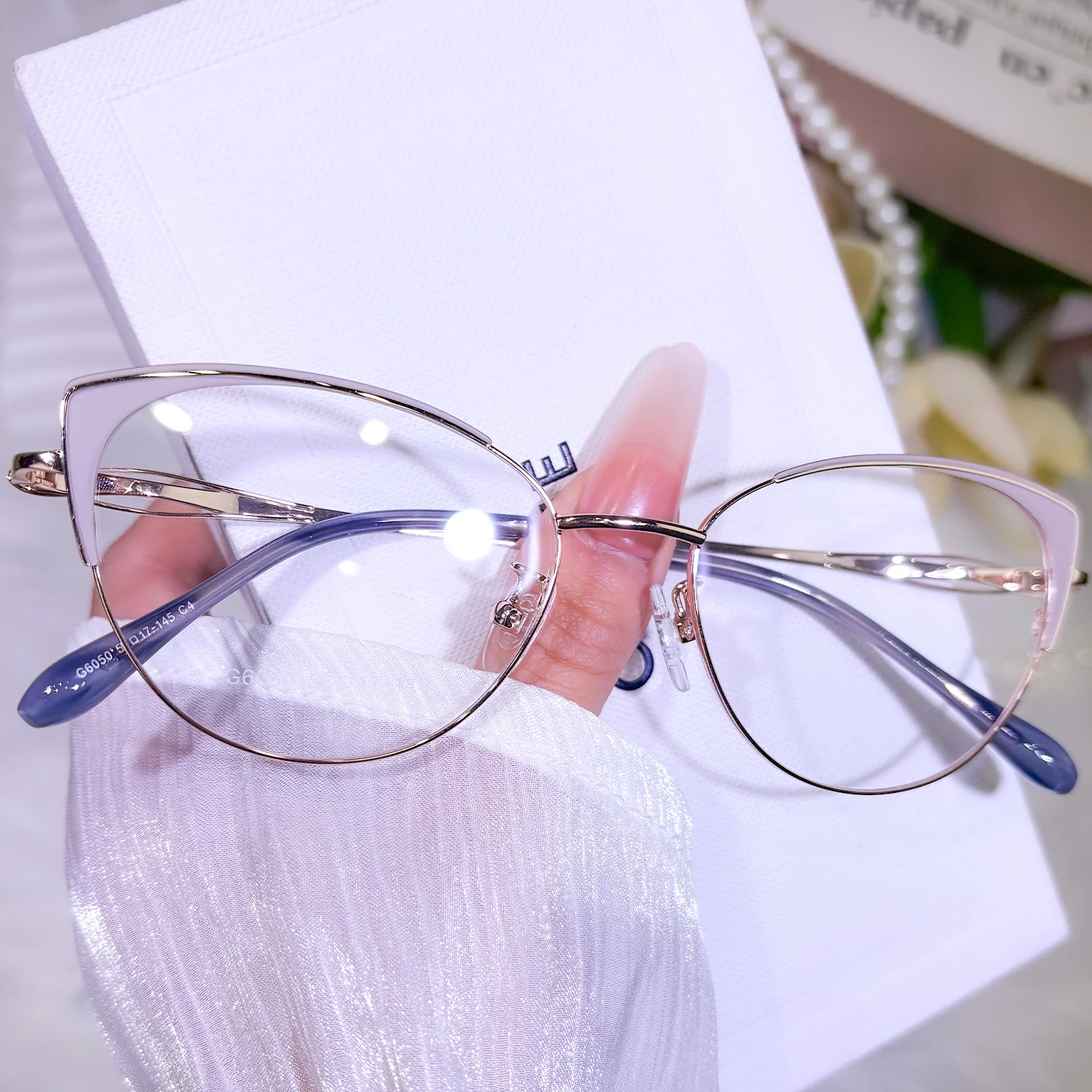 Hazel Eyeglasses - Image 8