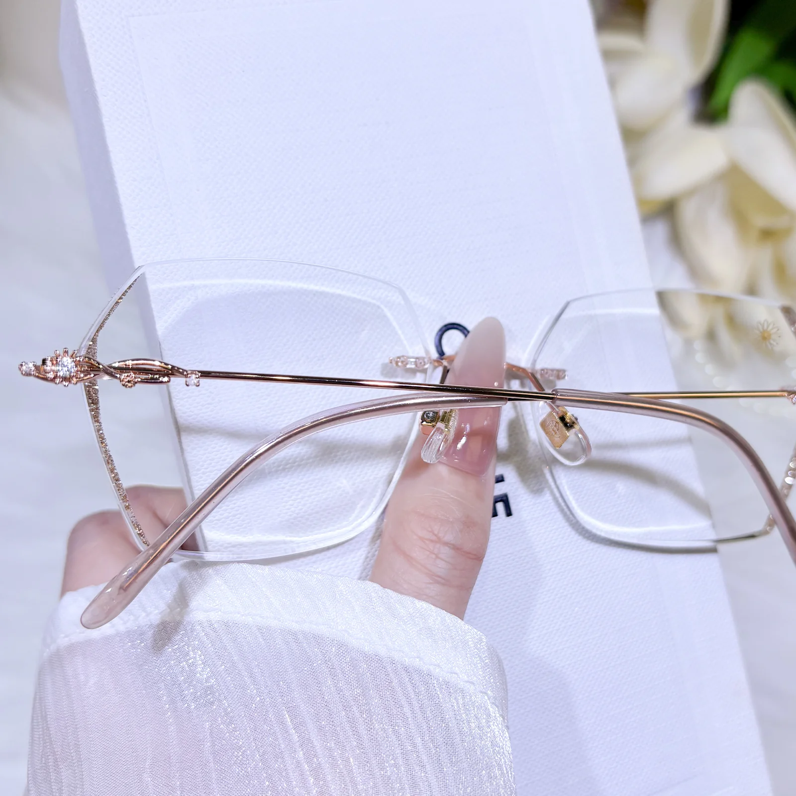 Helia Eyeglasses - Image 5