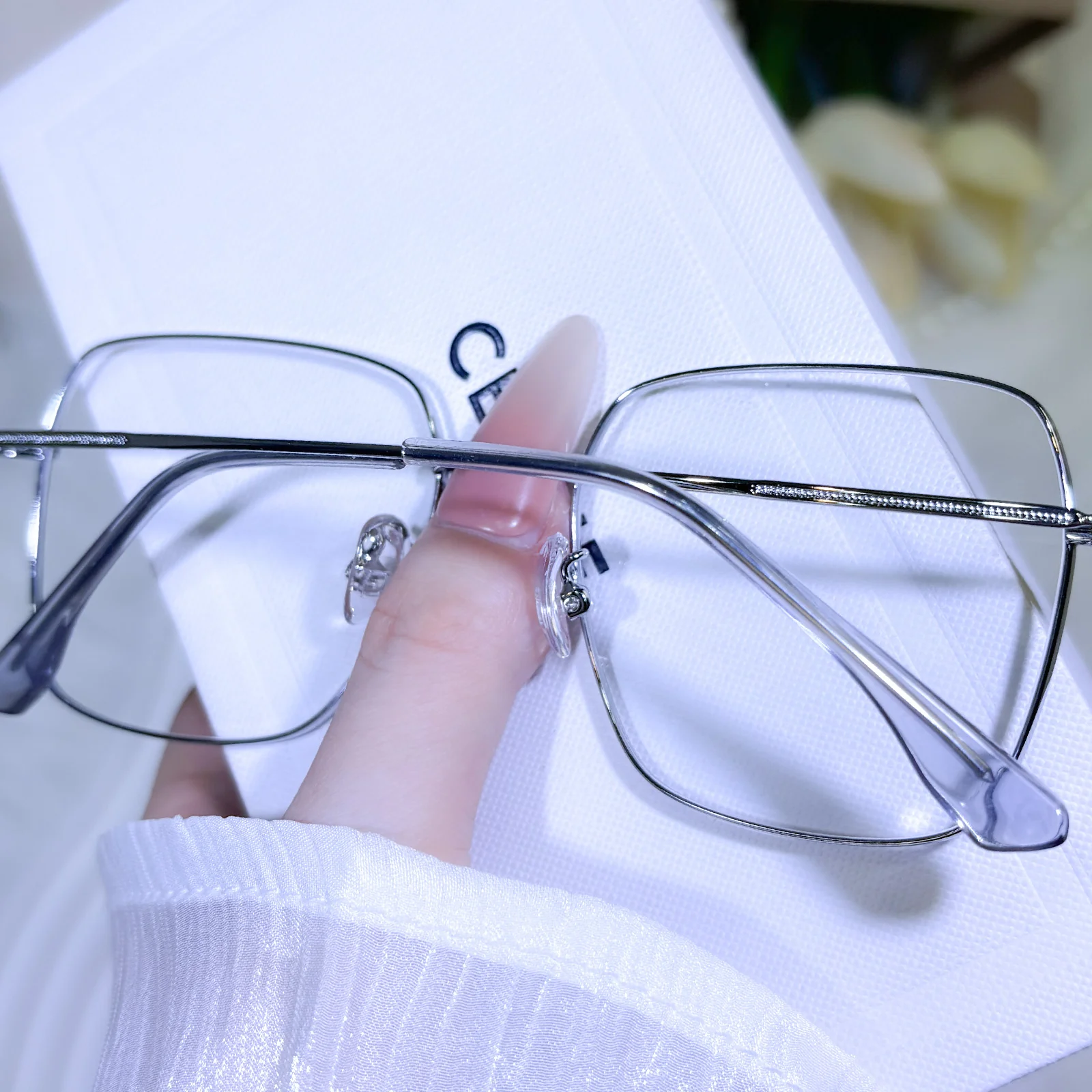 Howell Eyeglasses - Image 6