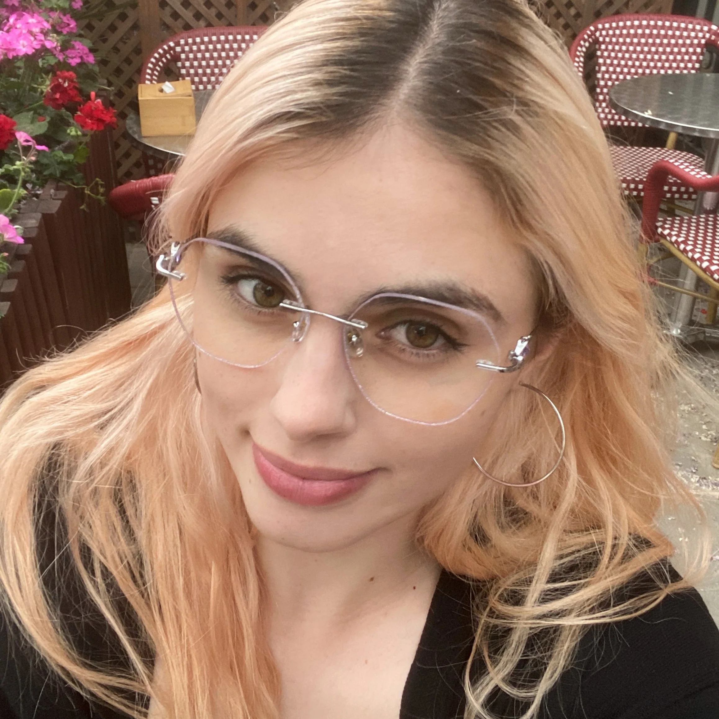 Iris Eyeglasses - Image 3